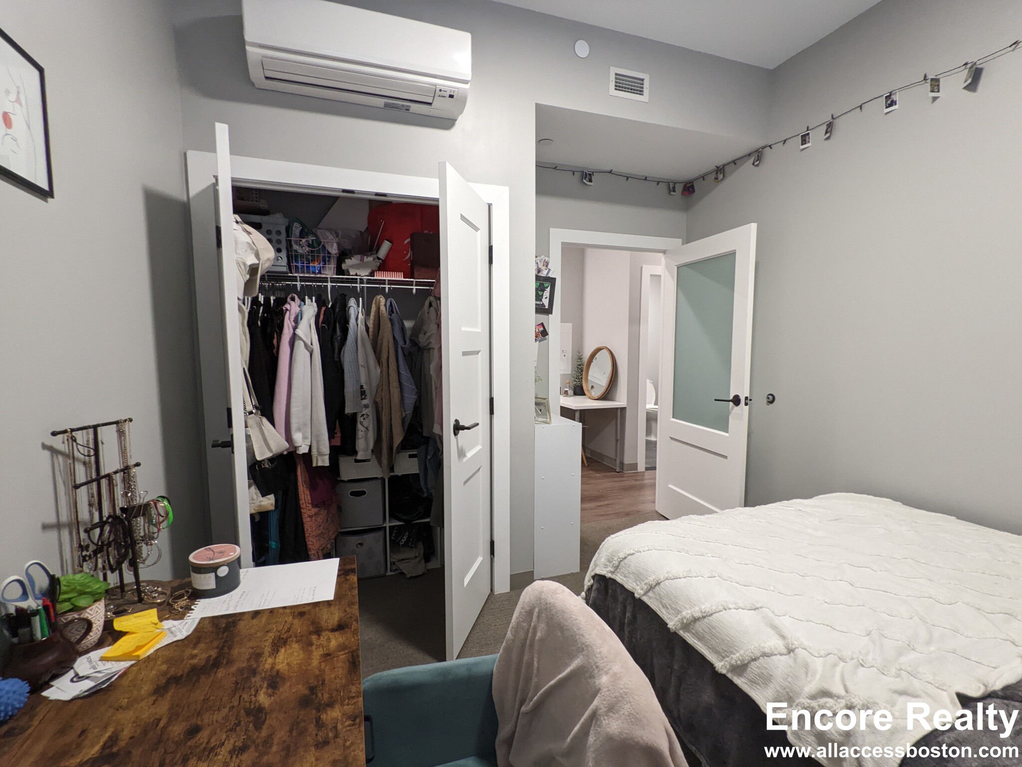 100 Hemenway St, Fenway