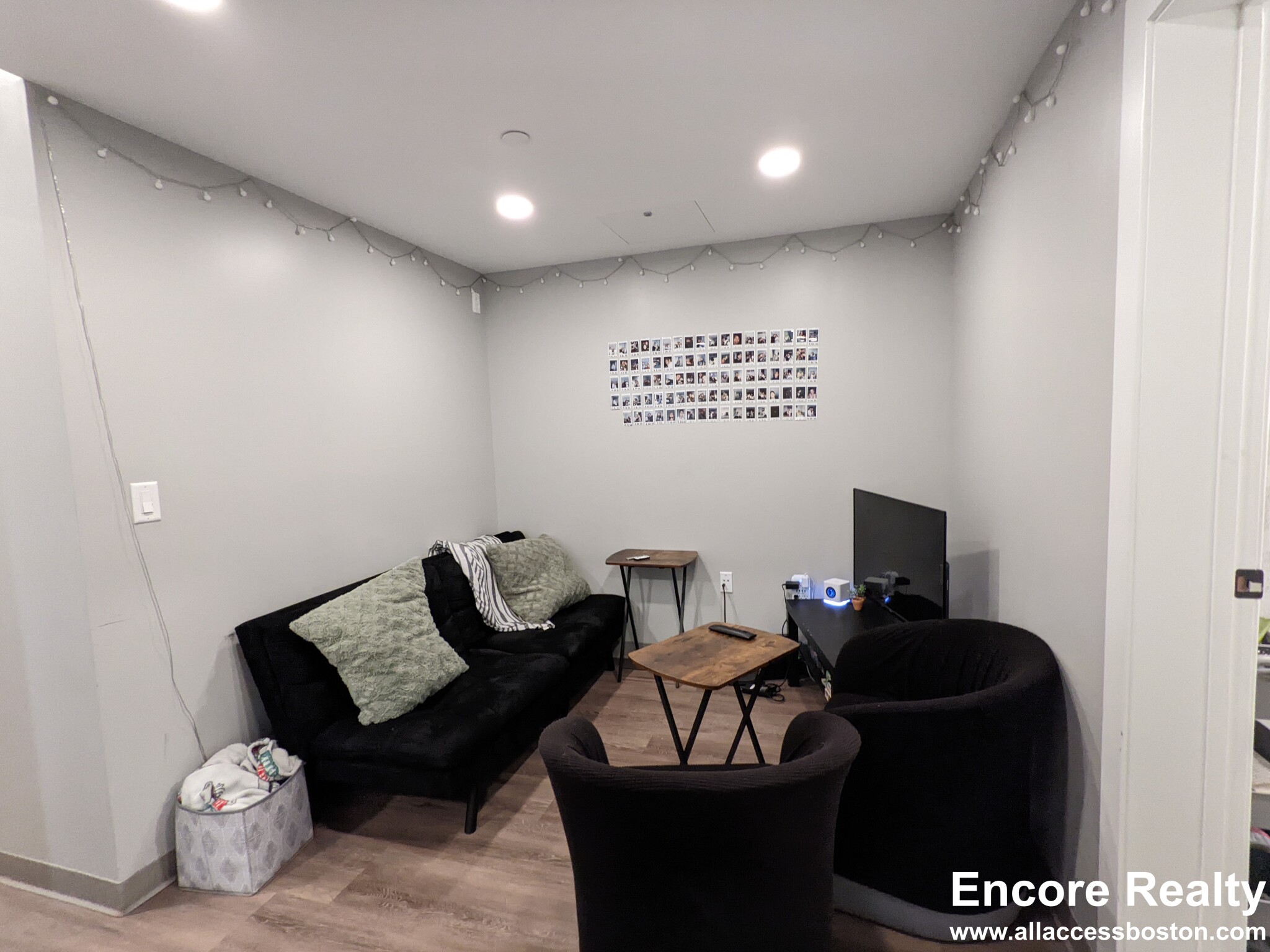 100 Hemenway St, Fenway