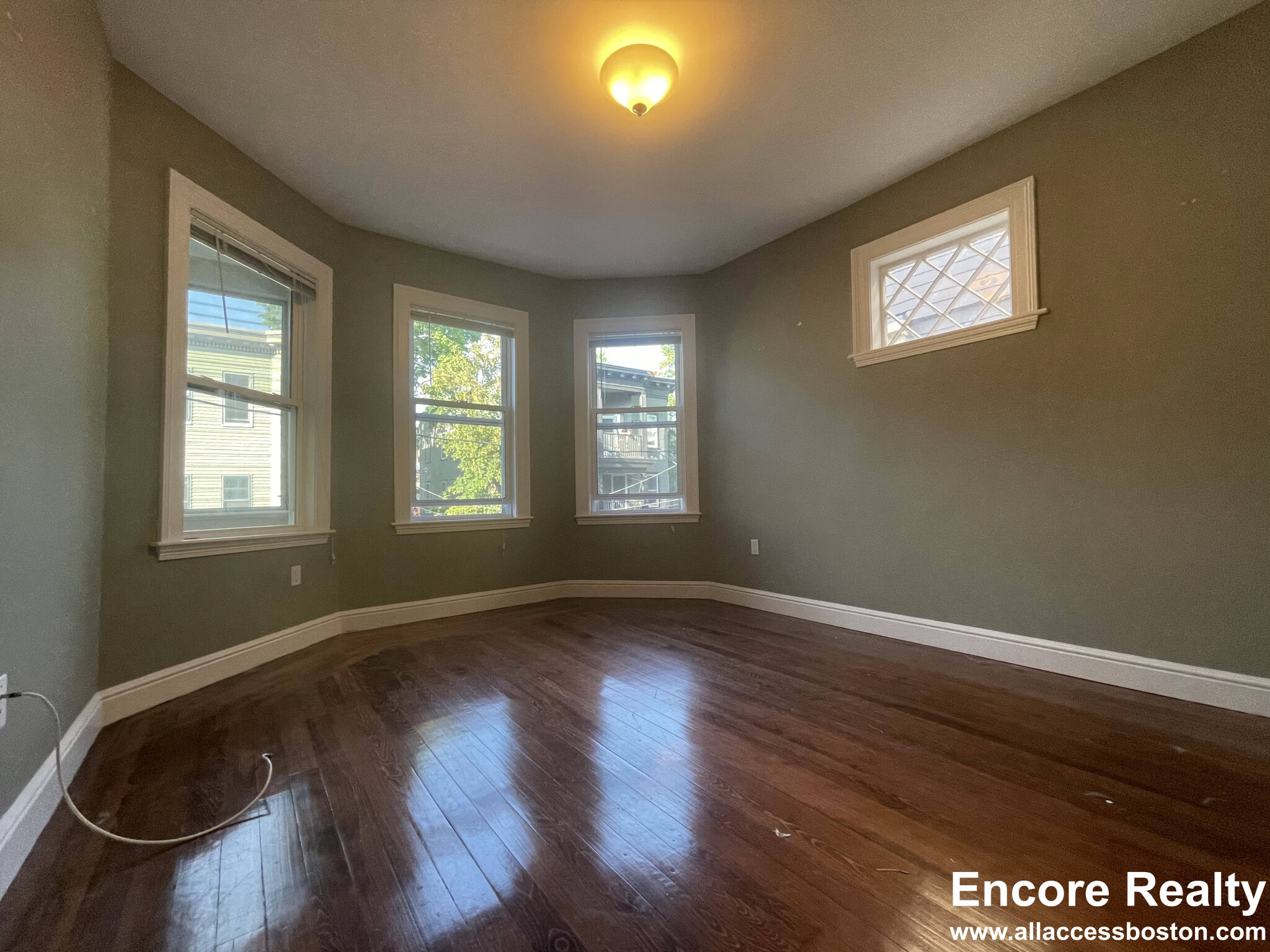 20 Marie Ave, Inman Square