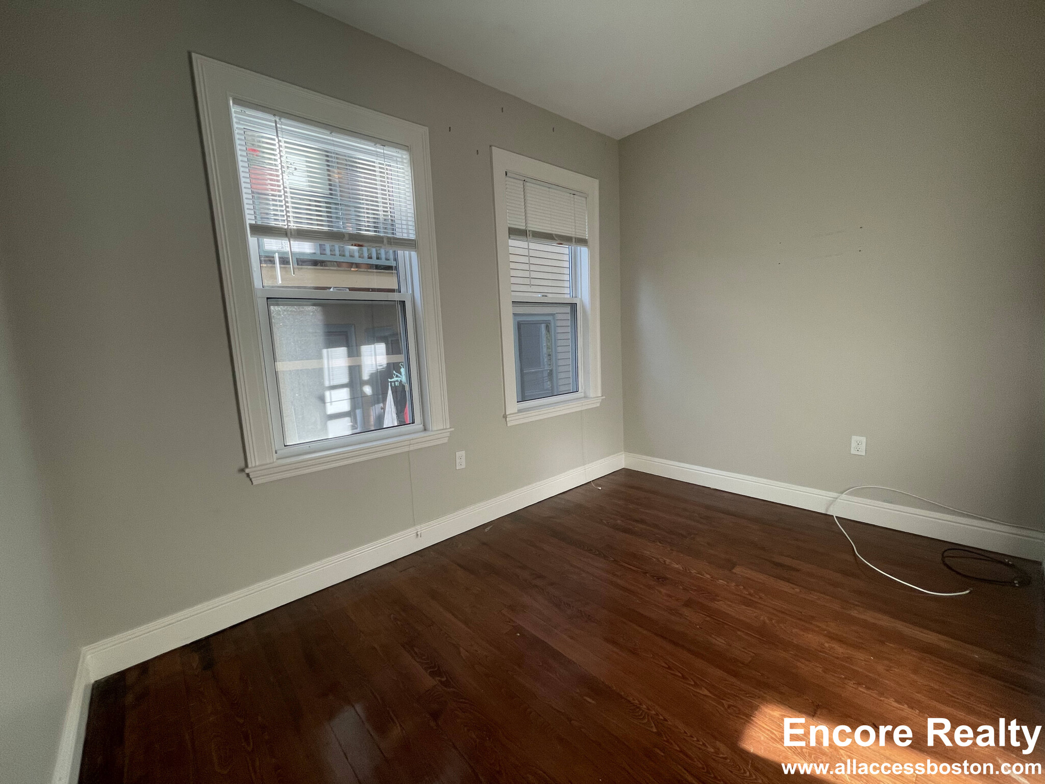 20 Marie Ave, Inman Square