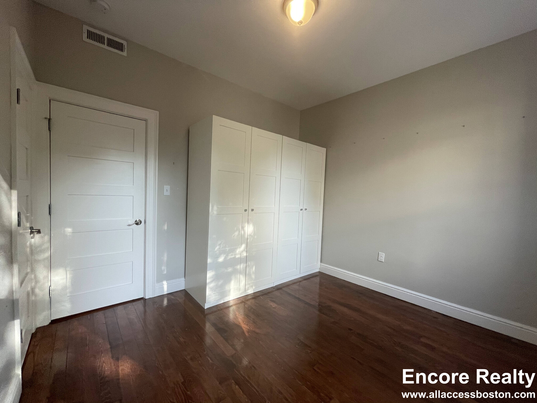 20 Marie Ave, Inman Square