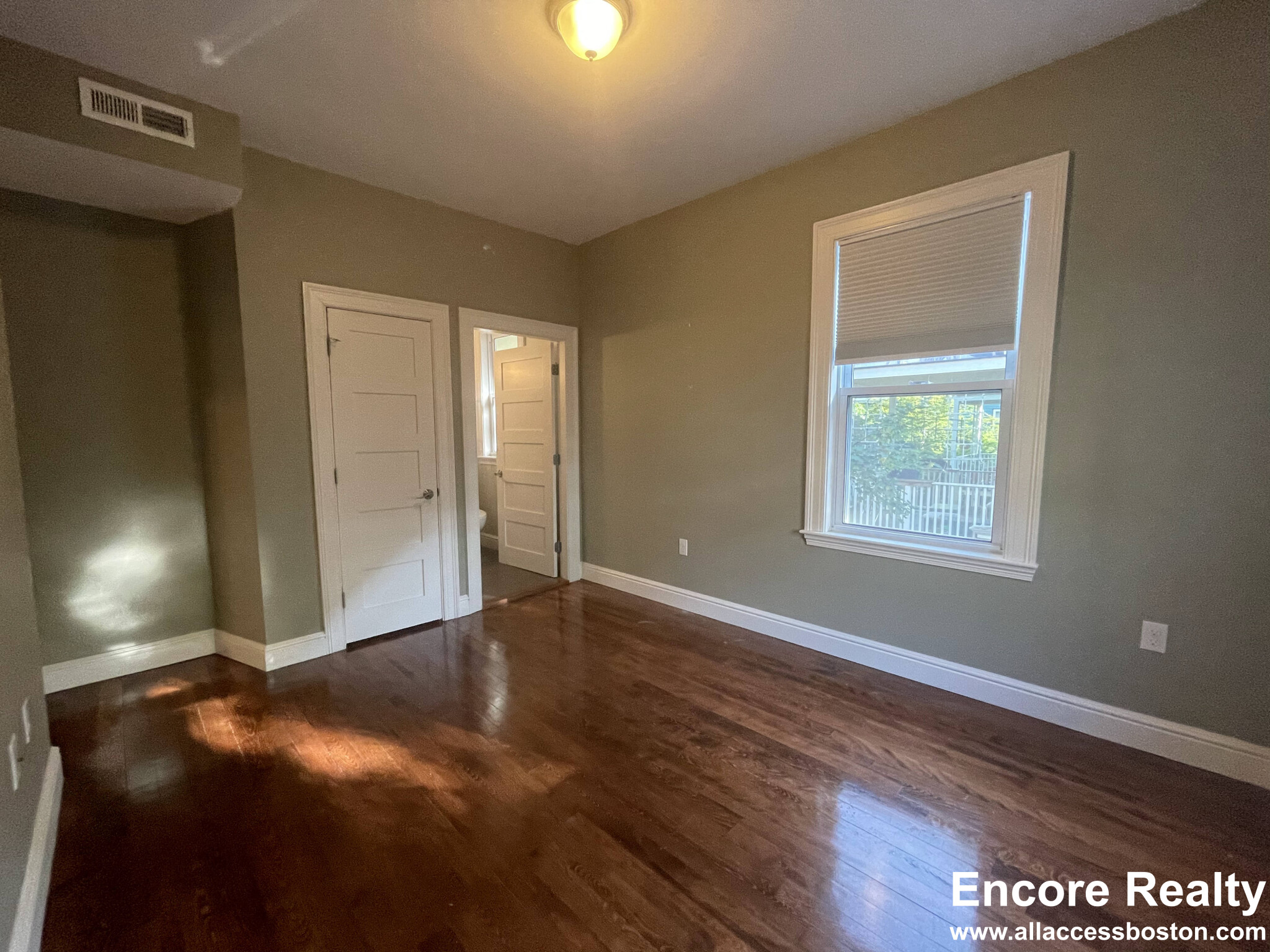 20 Marie Ave, Inman Square