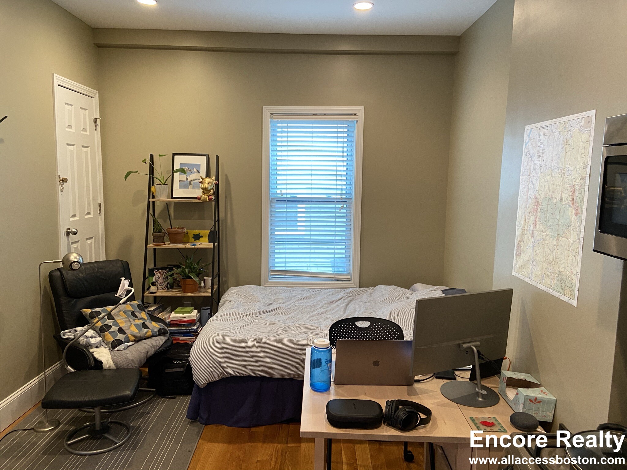 144 Mount Auburn St, Harvard Square