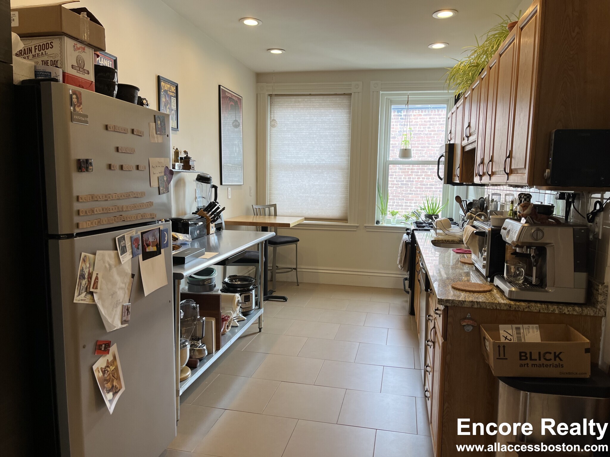 181 Harvard St, Coolidge Corner