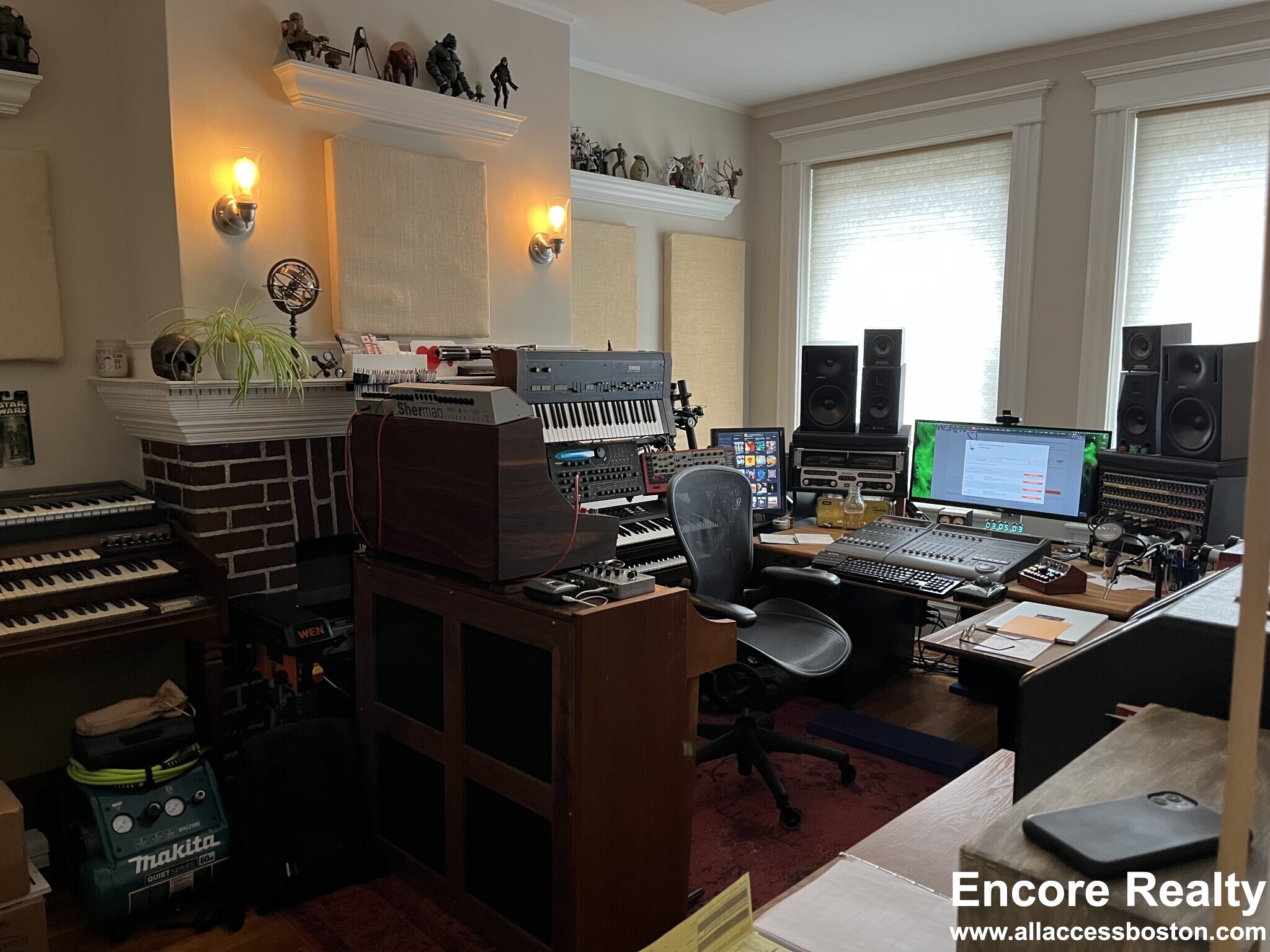 181 Harvard St, Coolidge Corner