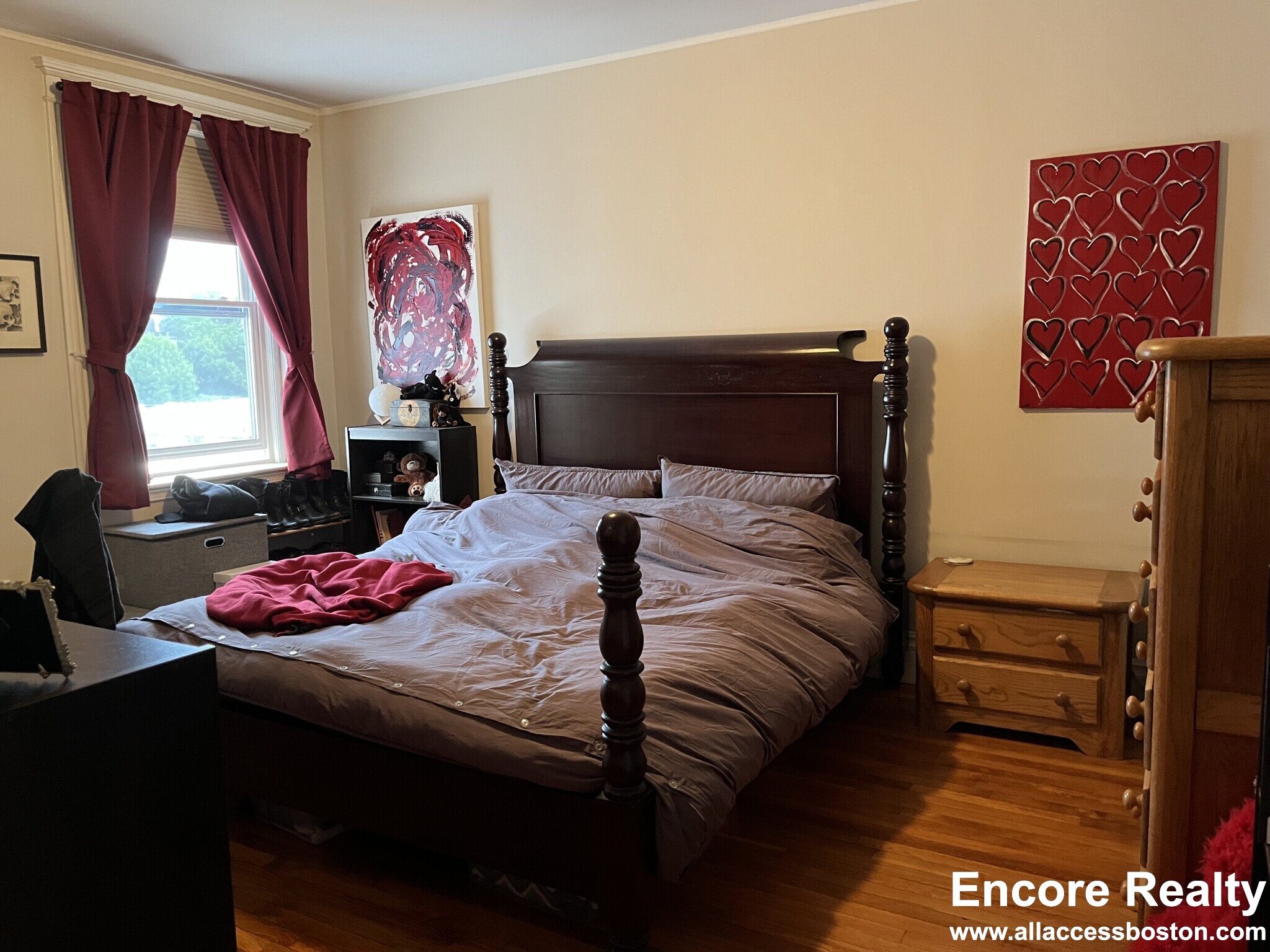 181 Harvard St, Coolidge Corner