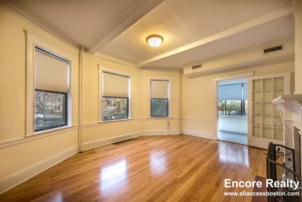 24 Hamilton Rd, Coolidge Corner