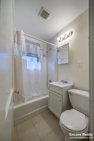 24 Hamilton Rd, Coolidge Corner