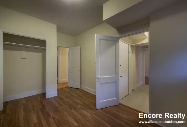 24 Hamilton Rd, Coolidge Corner