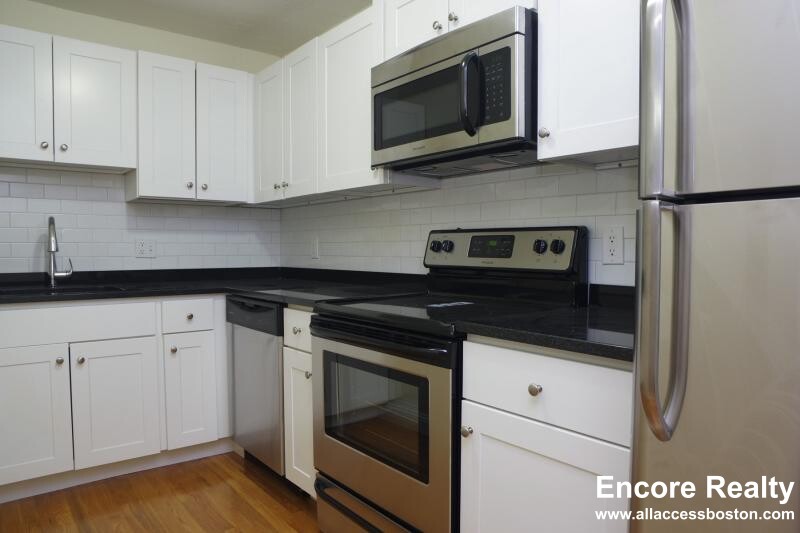 109 111 Tremont St, Brighton