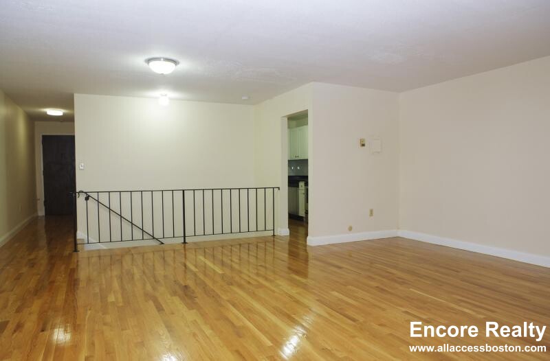 109 111 Tremont St, Brighton