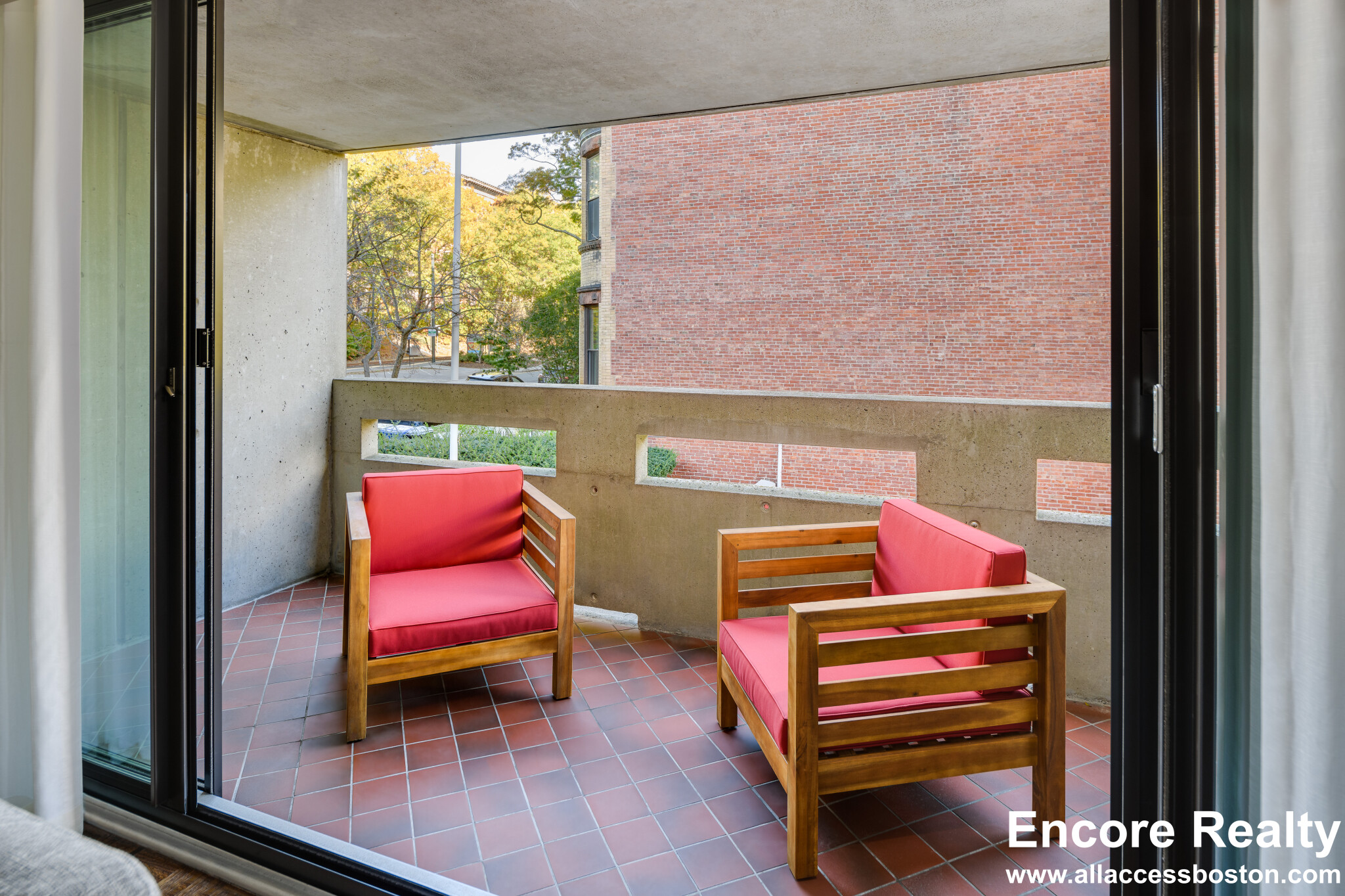 1501 Beacon St, Coolidge Corner