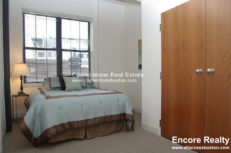 407 Washington St, Dorchester