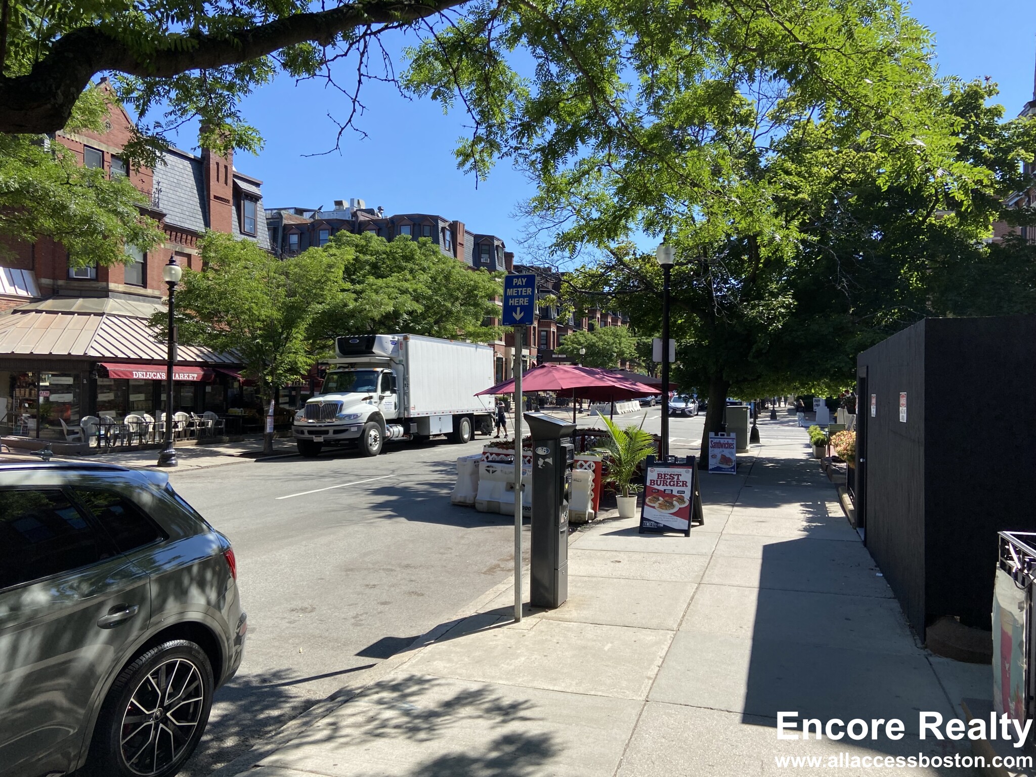 250 Newbury St, Back Bay