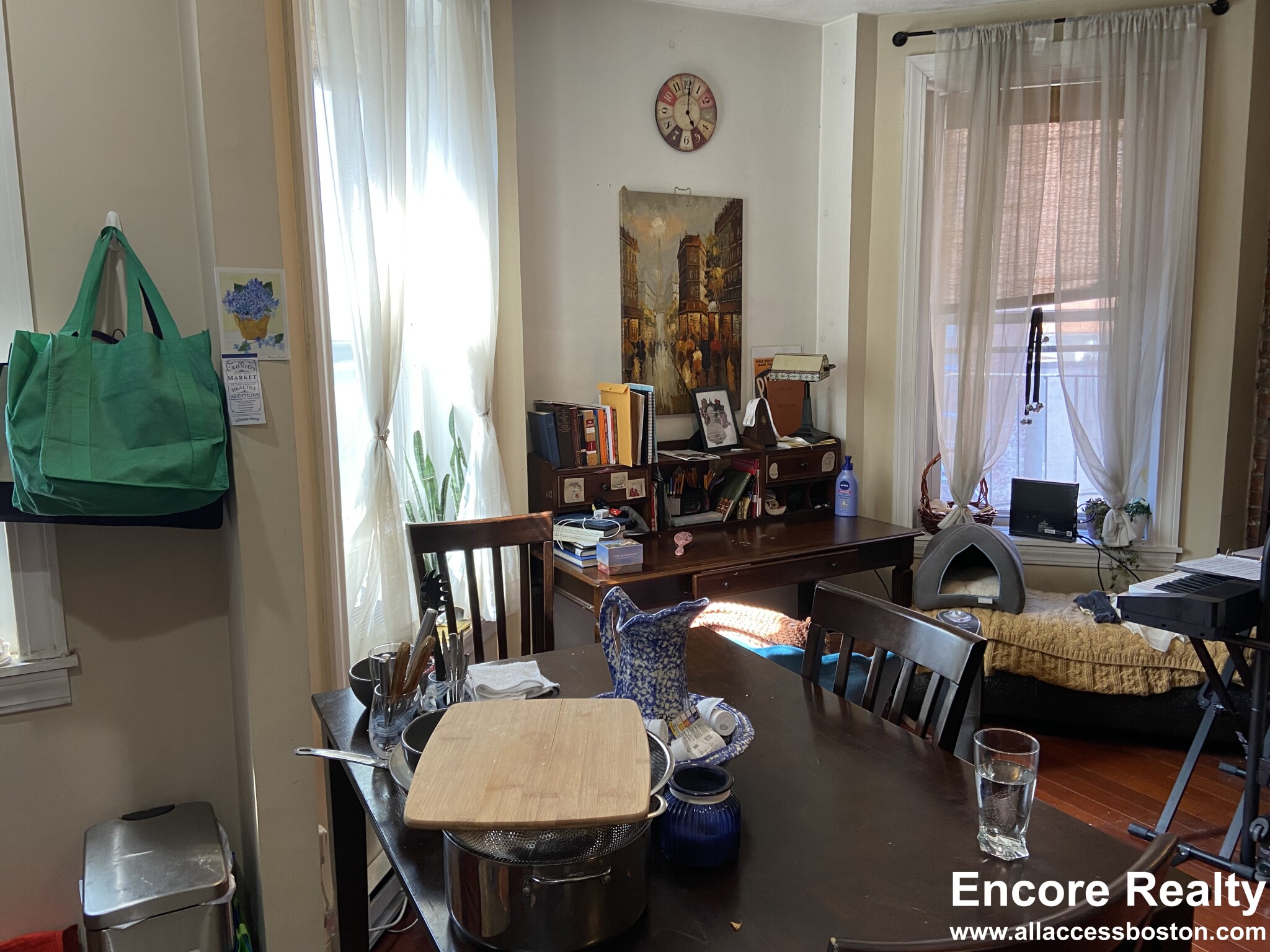 250 Newbury St, Back Bay