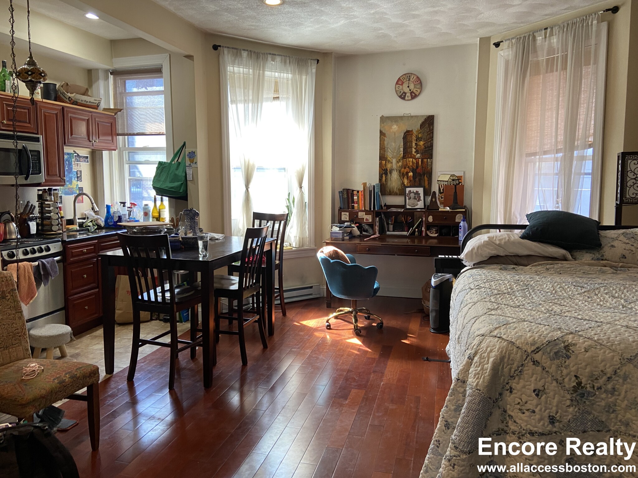 250 Newbury St, Back Bay