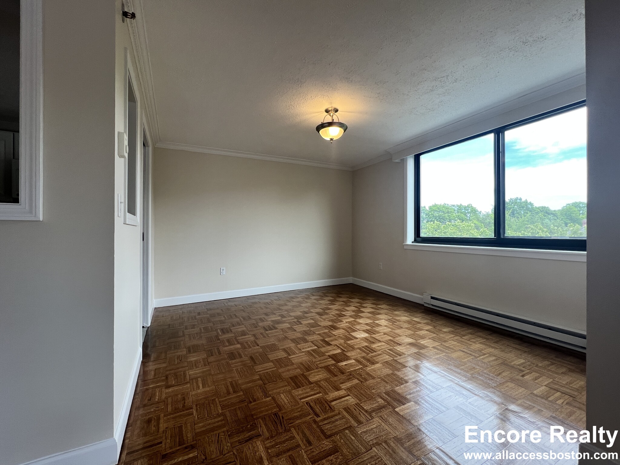 1501 Beacon St, Coolidge Corner