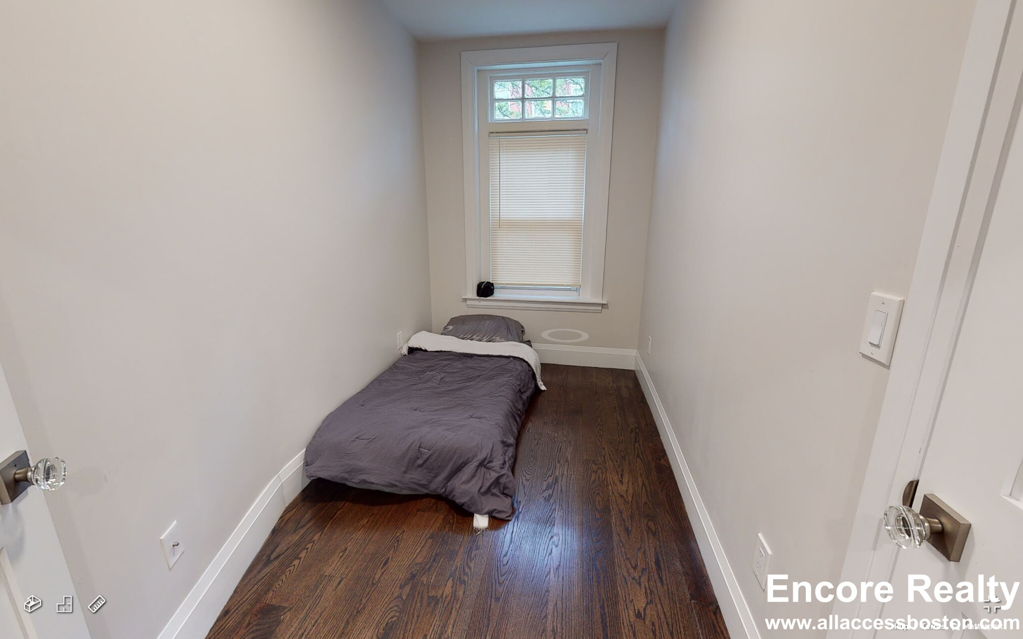 7 Strathmore, Brighton