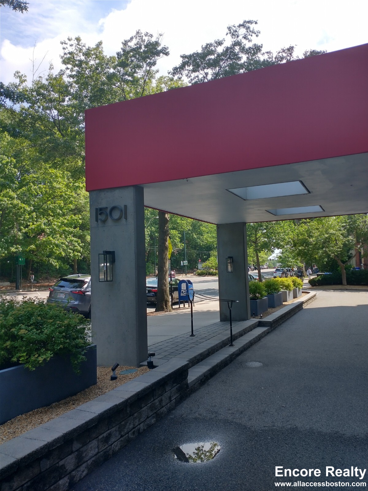 1501 Beacon St, Coolidge Corner