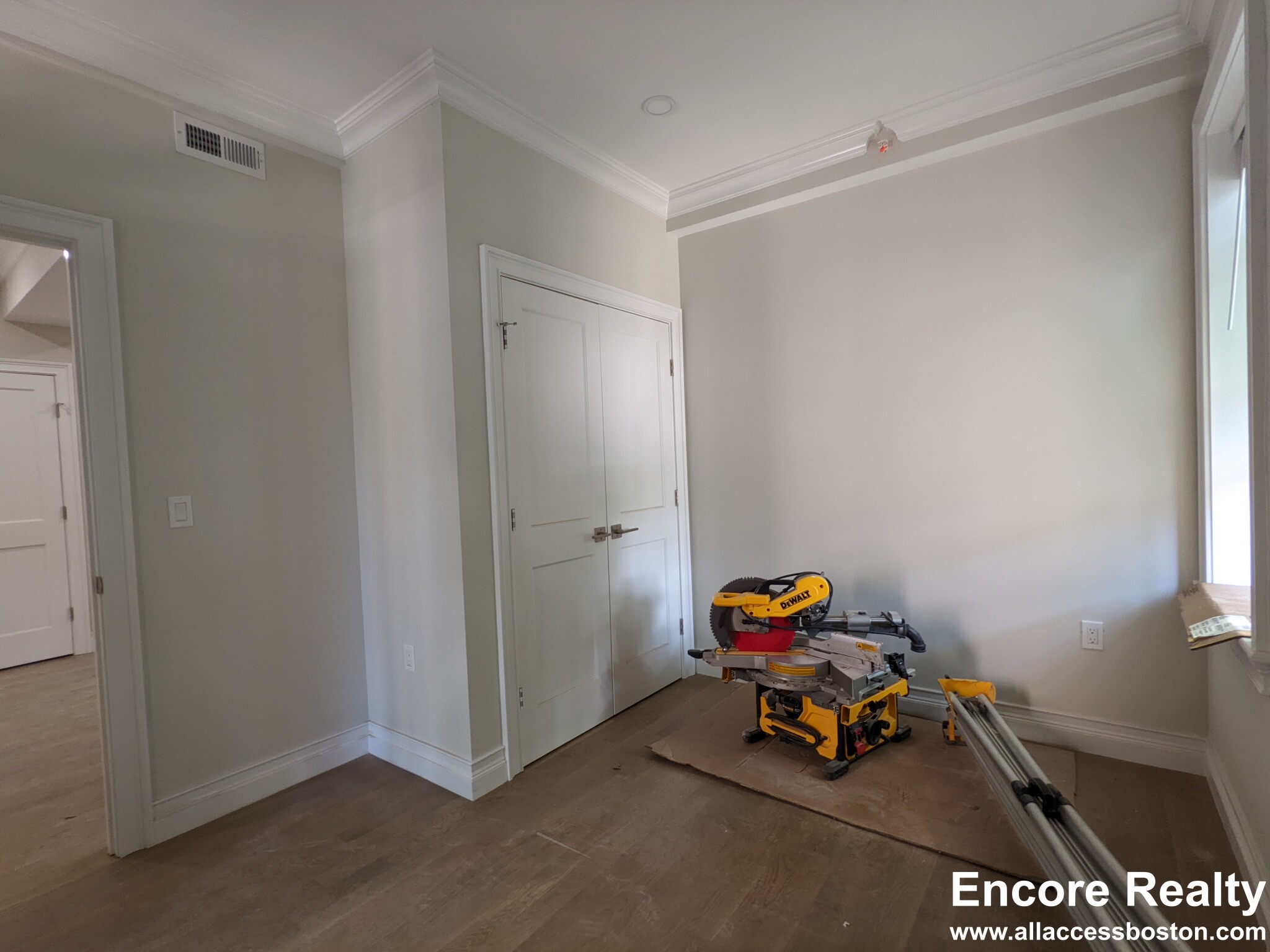 14 Mount Hood Rd, Brighton