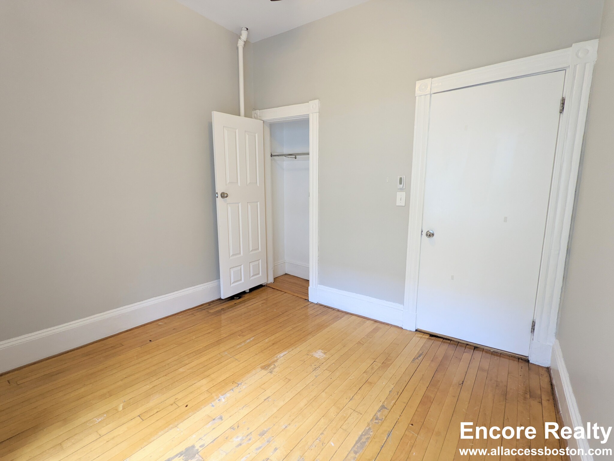 12 Pleasant St, Central Square