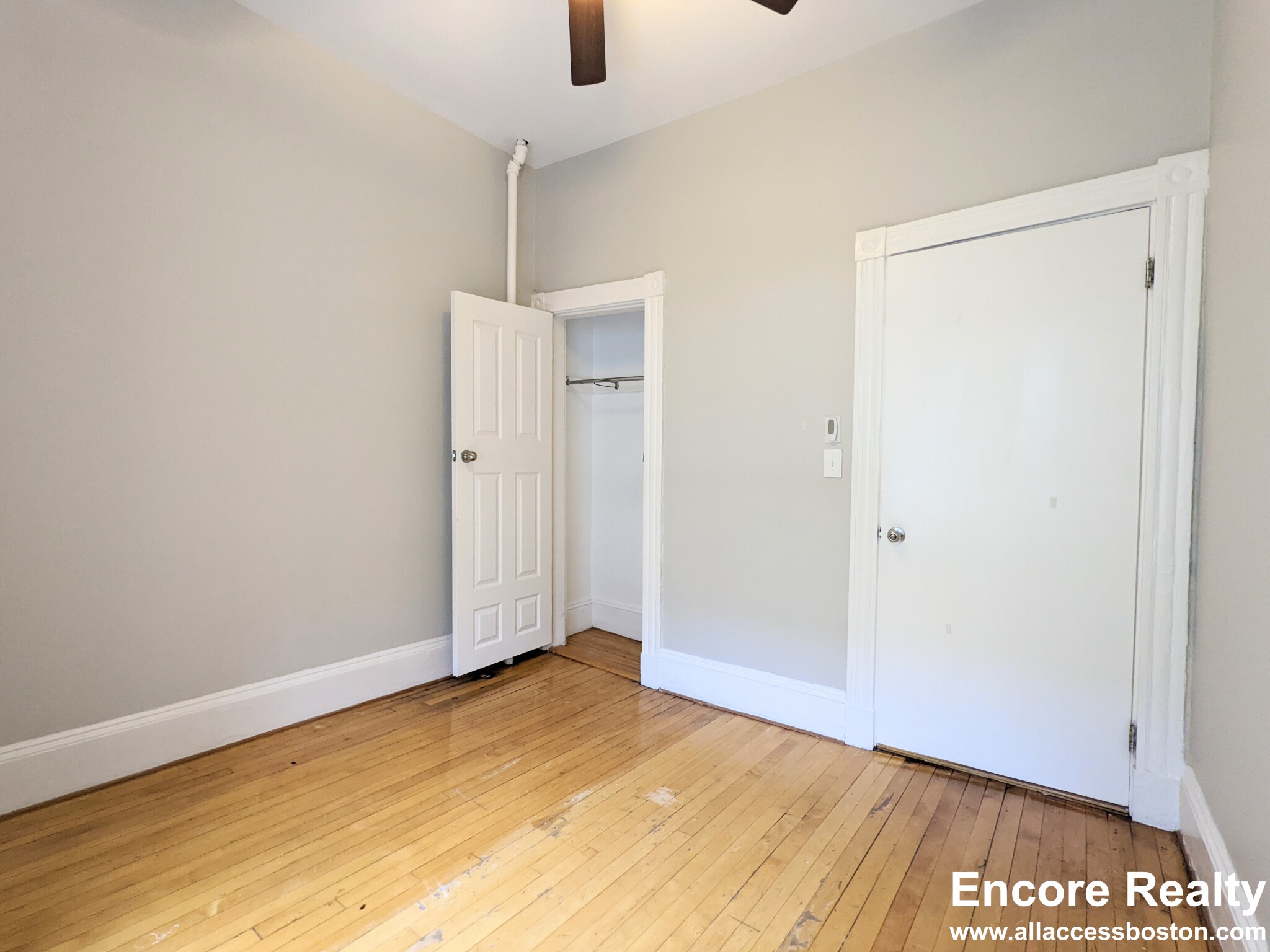 12 Pleasant St, Central Square