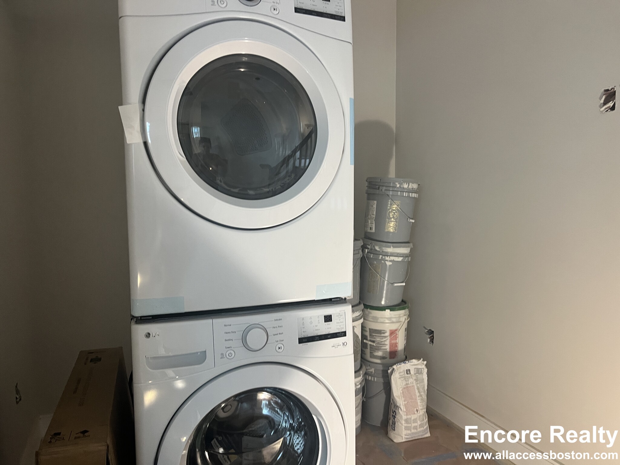 12 Reedsdale St, Allston