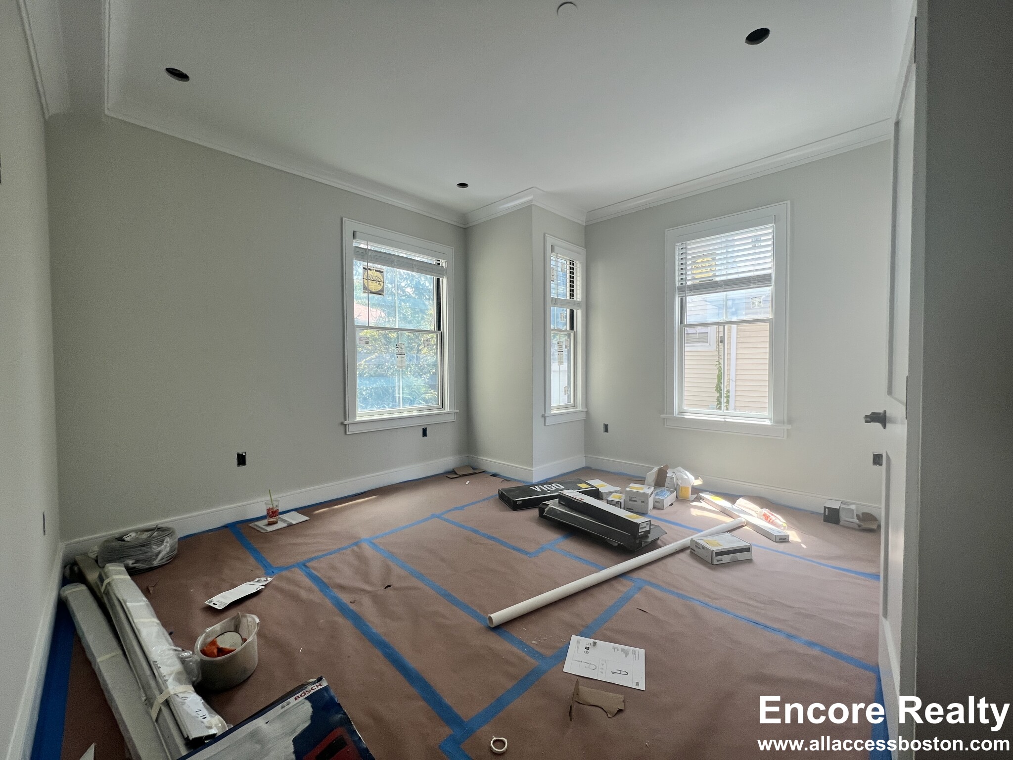 12 Reedsdale St, Allston