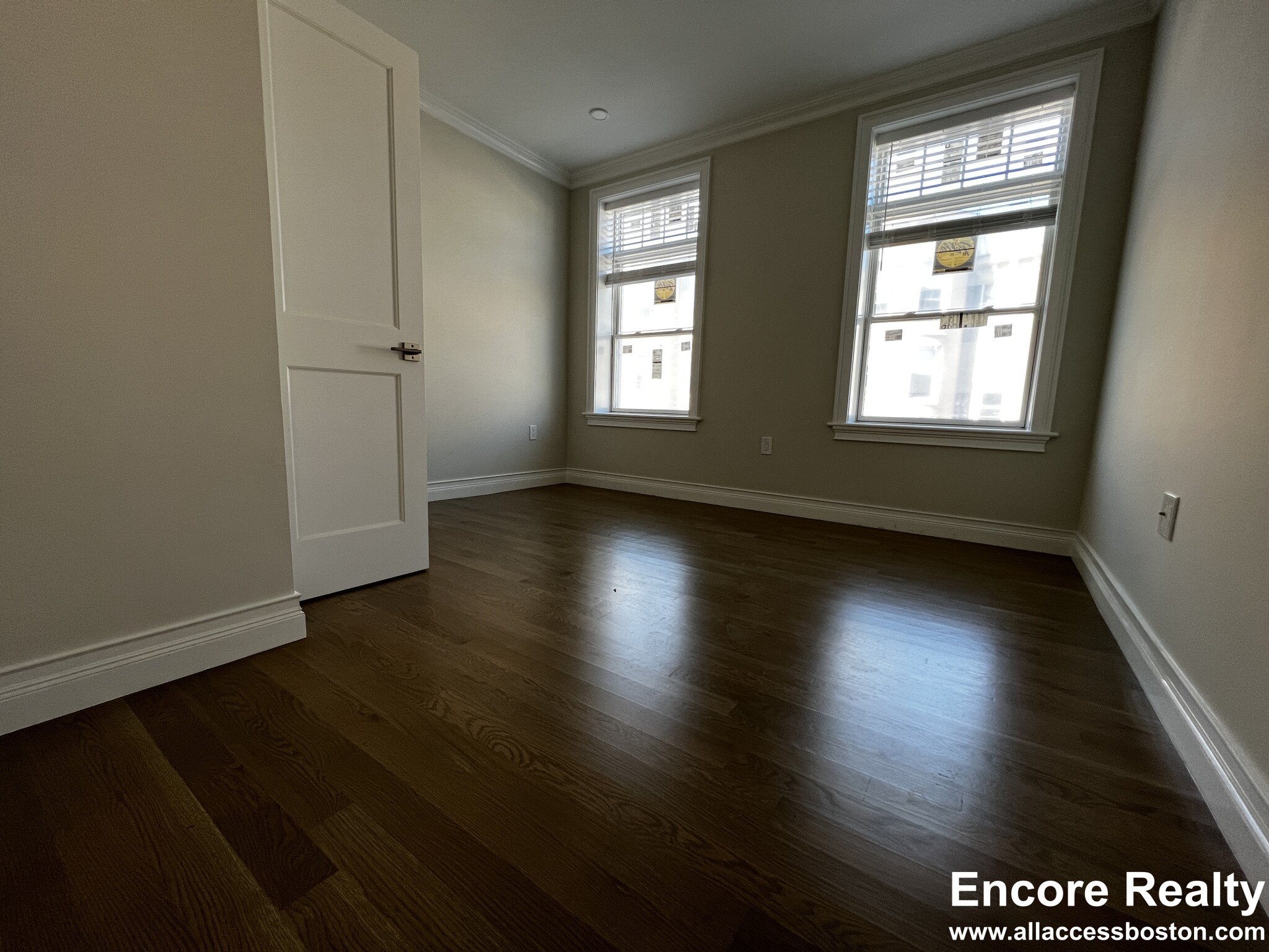 14 Mount Hood Rd, Brighton