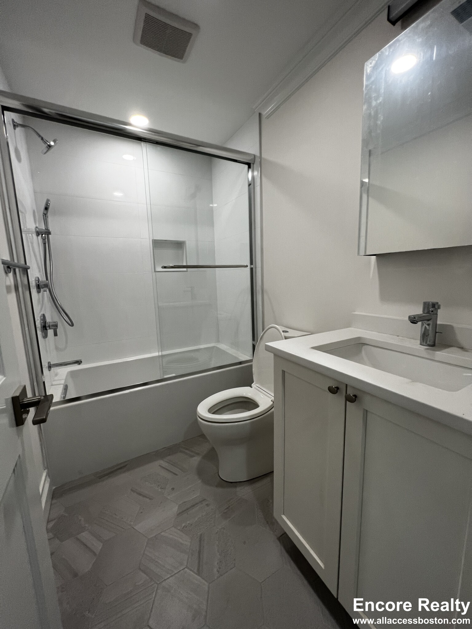 14 Mount Hood Rd, Brighton