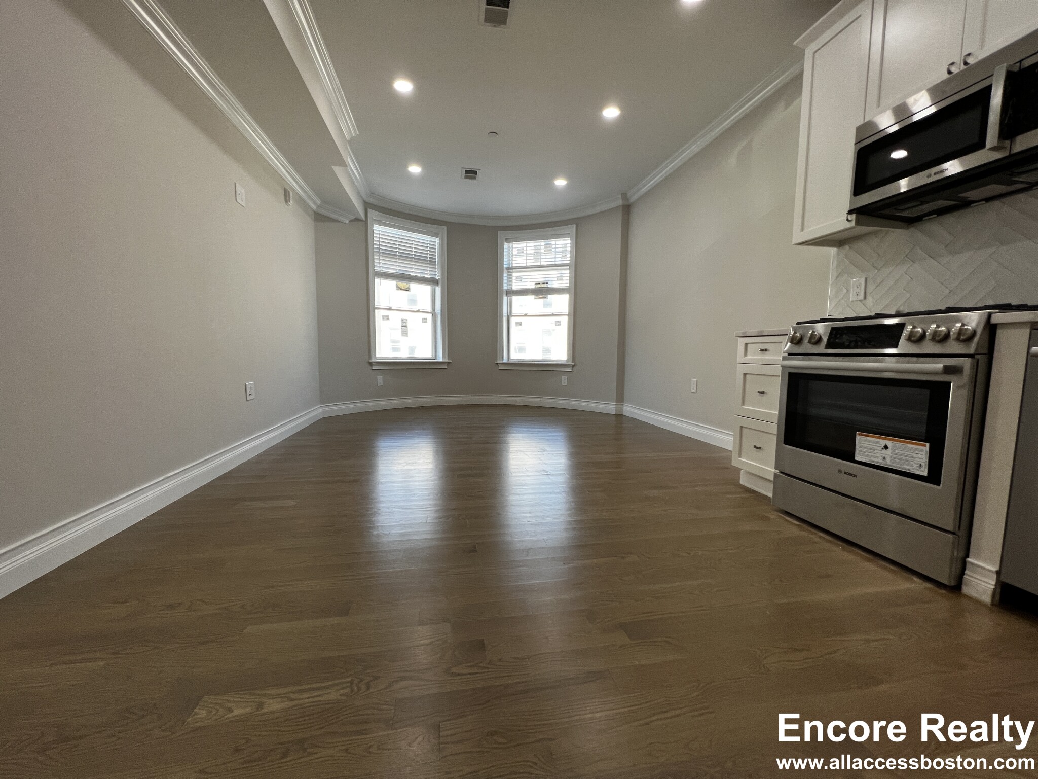 14 Mount Hood Rd, Brighton