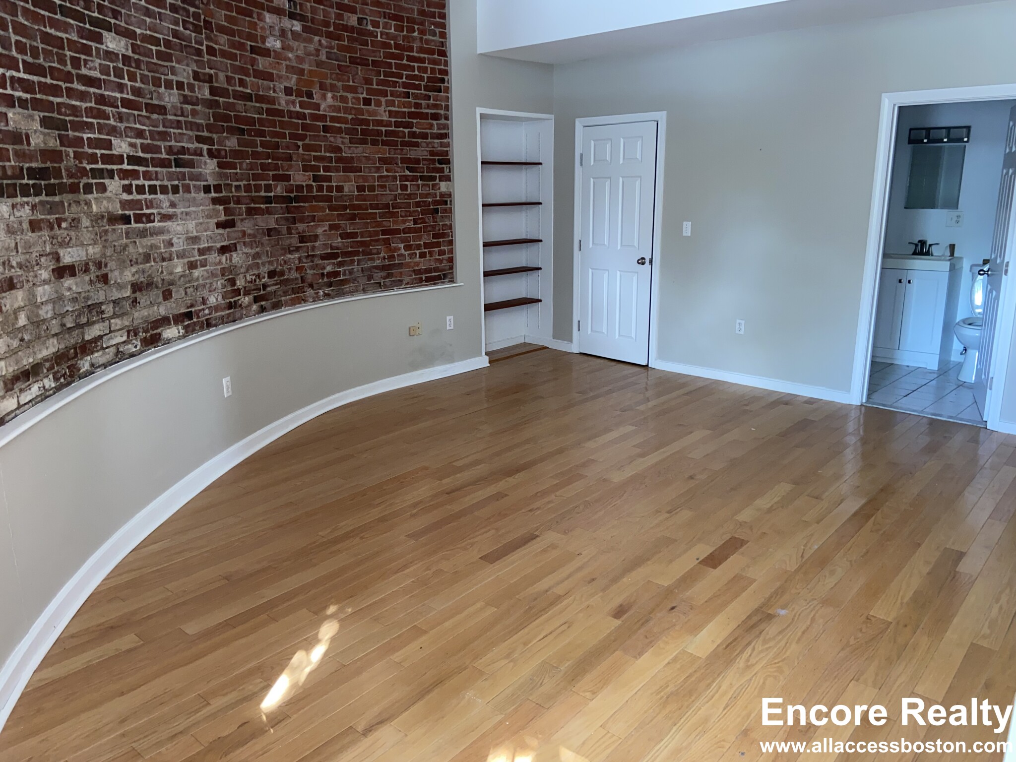 17 Bow St, Union Square