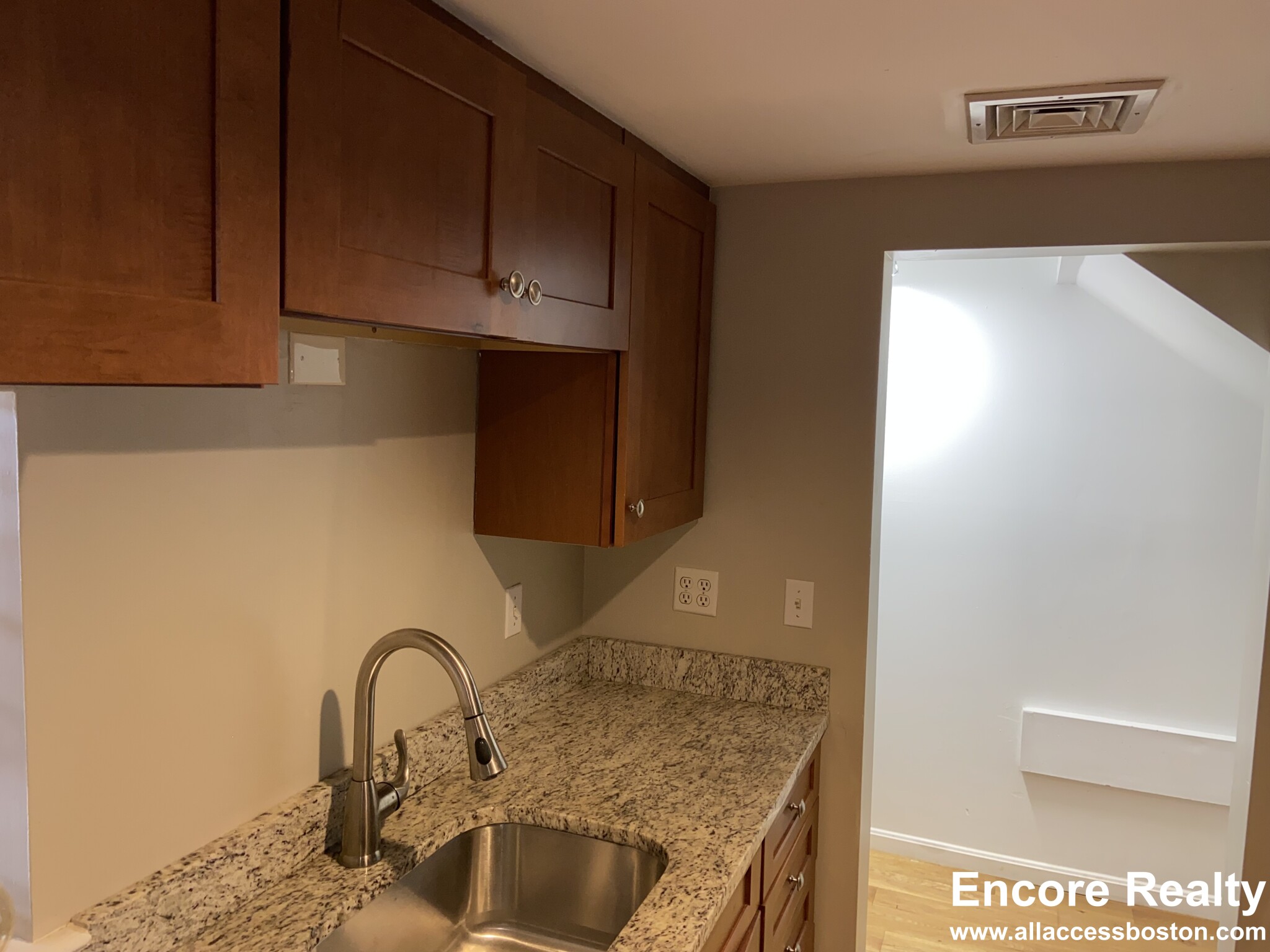 17 Bow St, Union Square