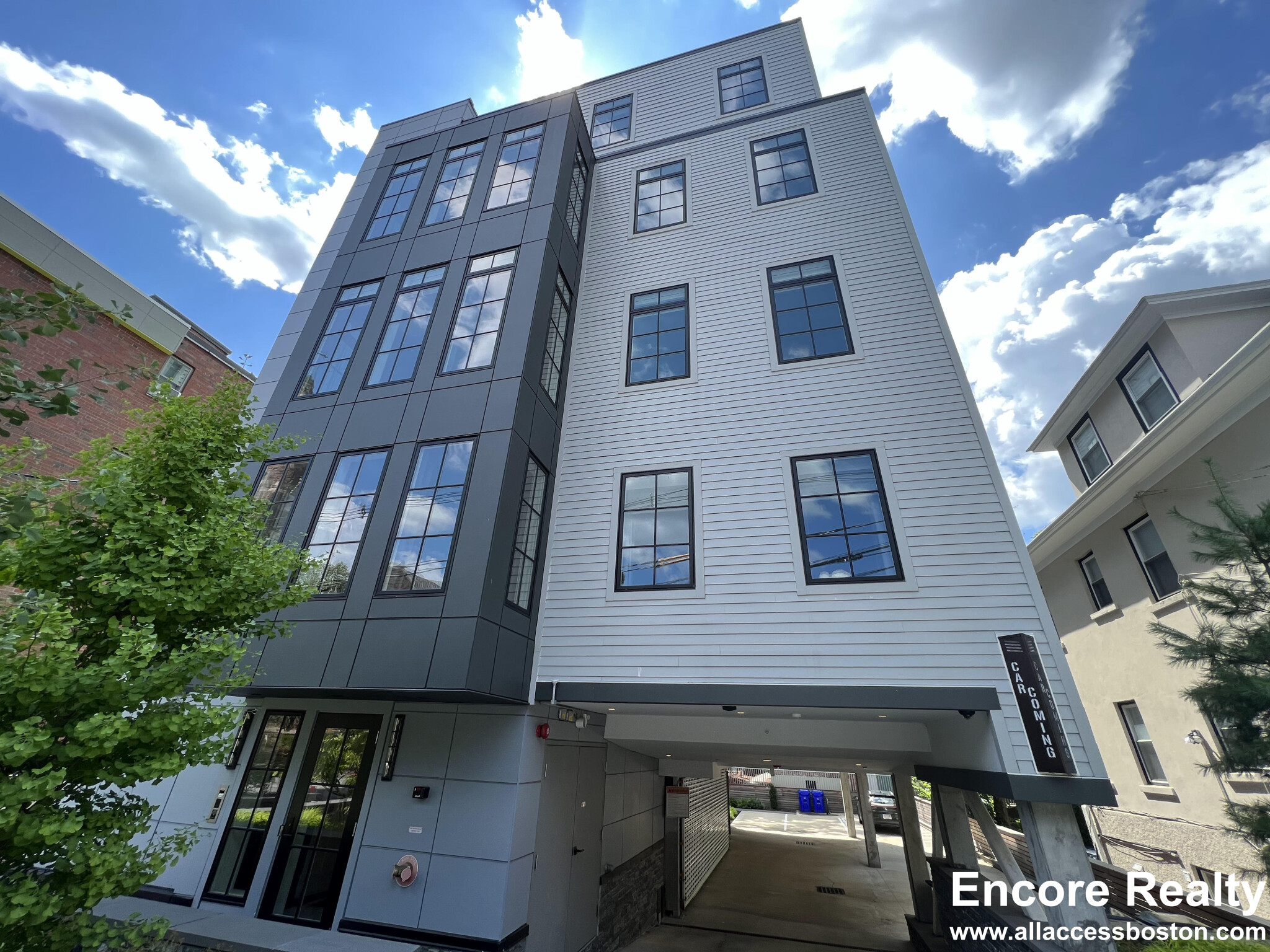 20 Marion St, Coolidge Corner