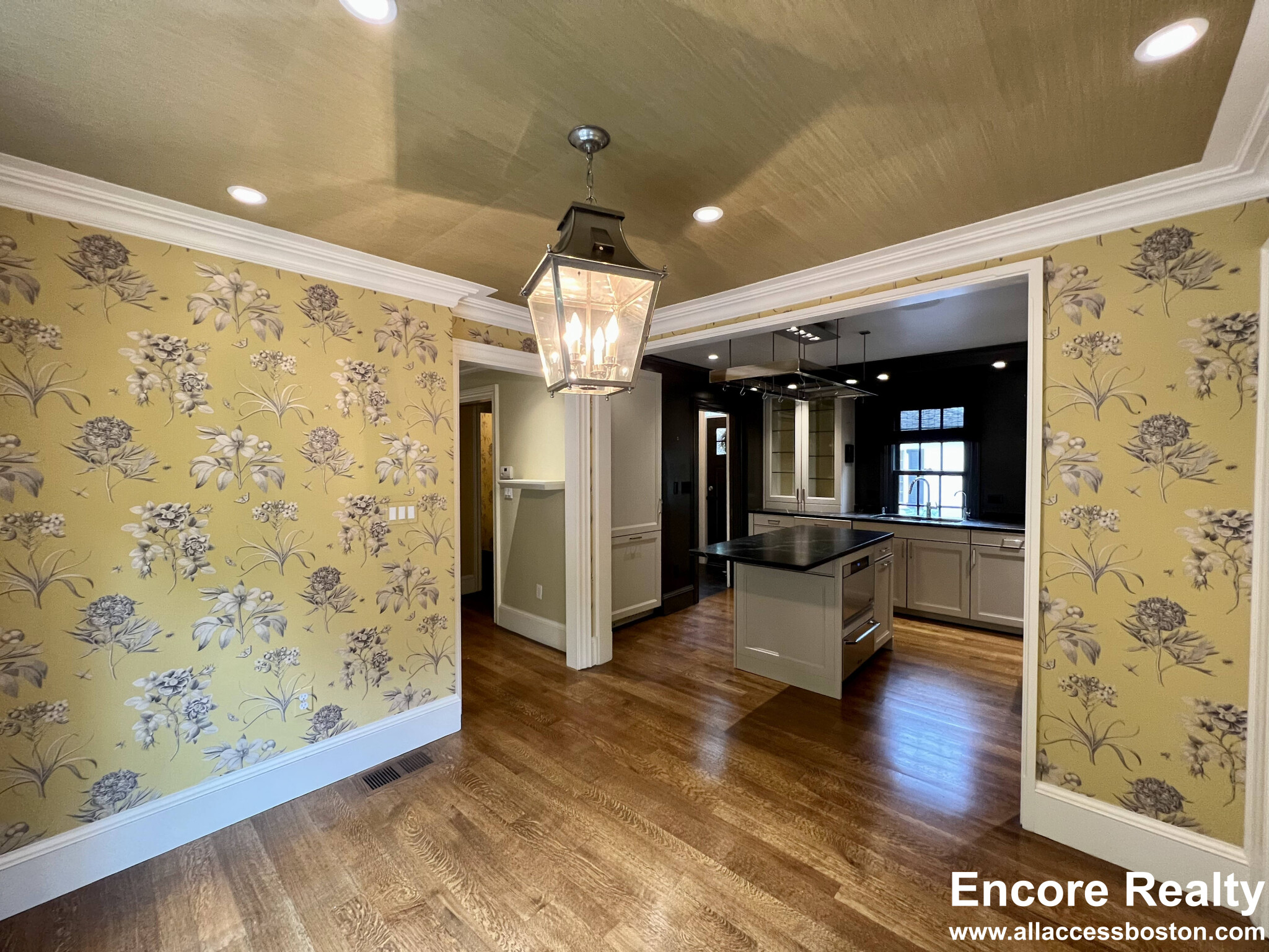 9 Foster Pl, West Cambridge