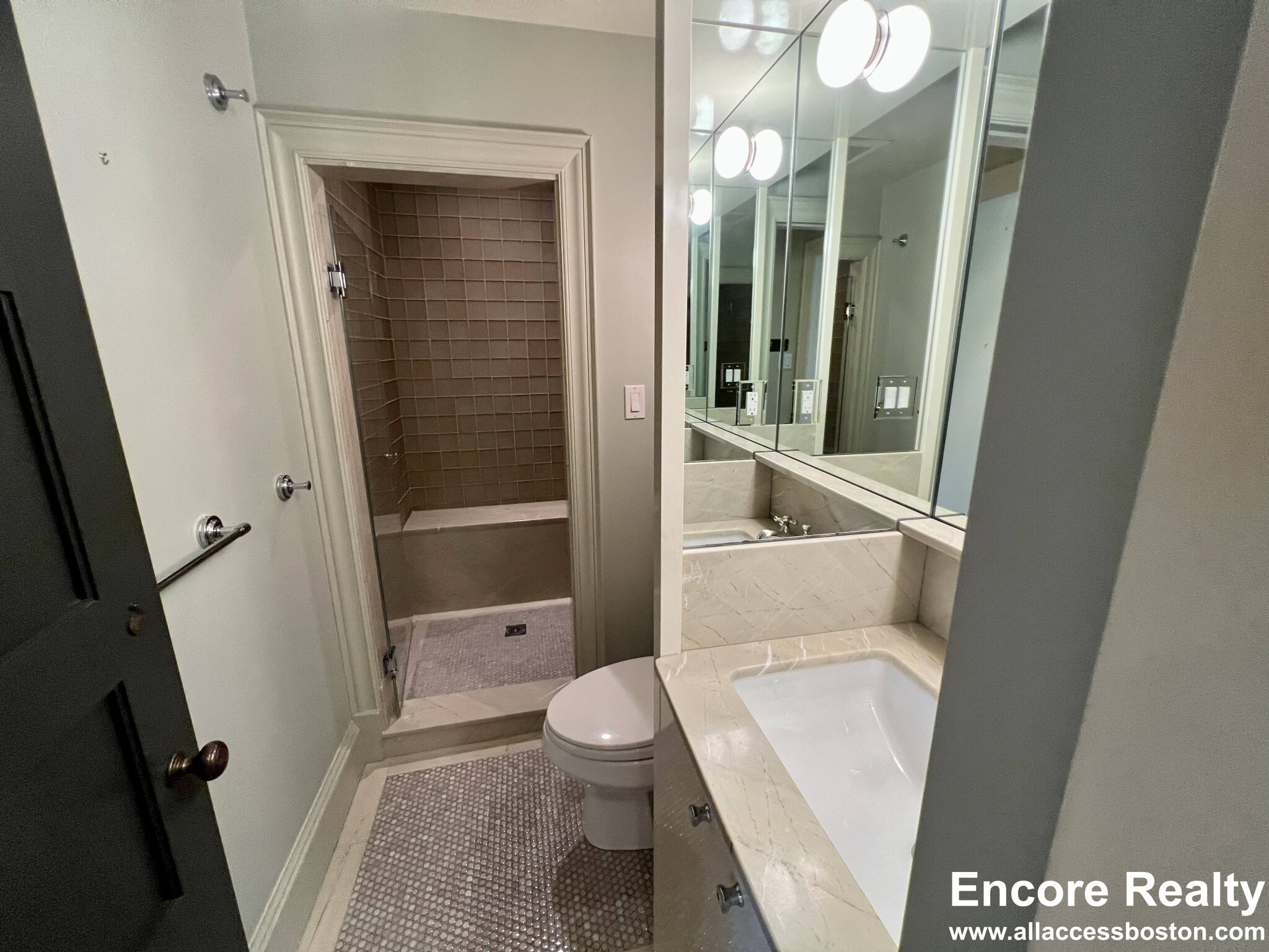 9 Foster Pl, West Cambridge