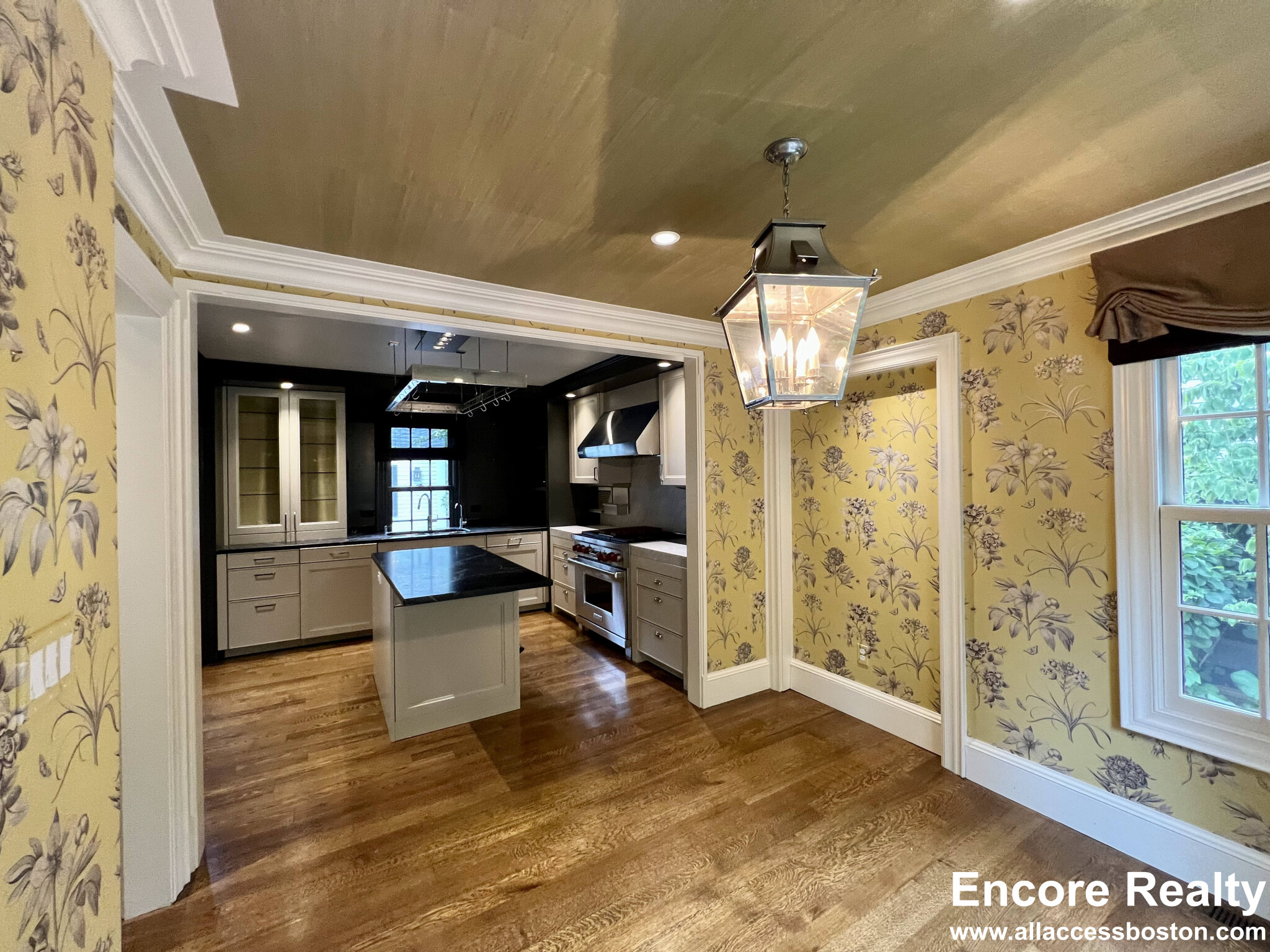 9 Foster Pl, West Cambridge