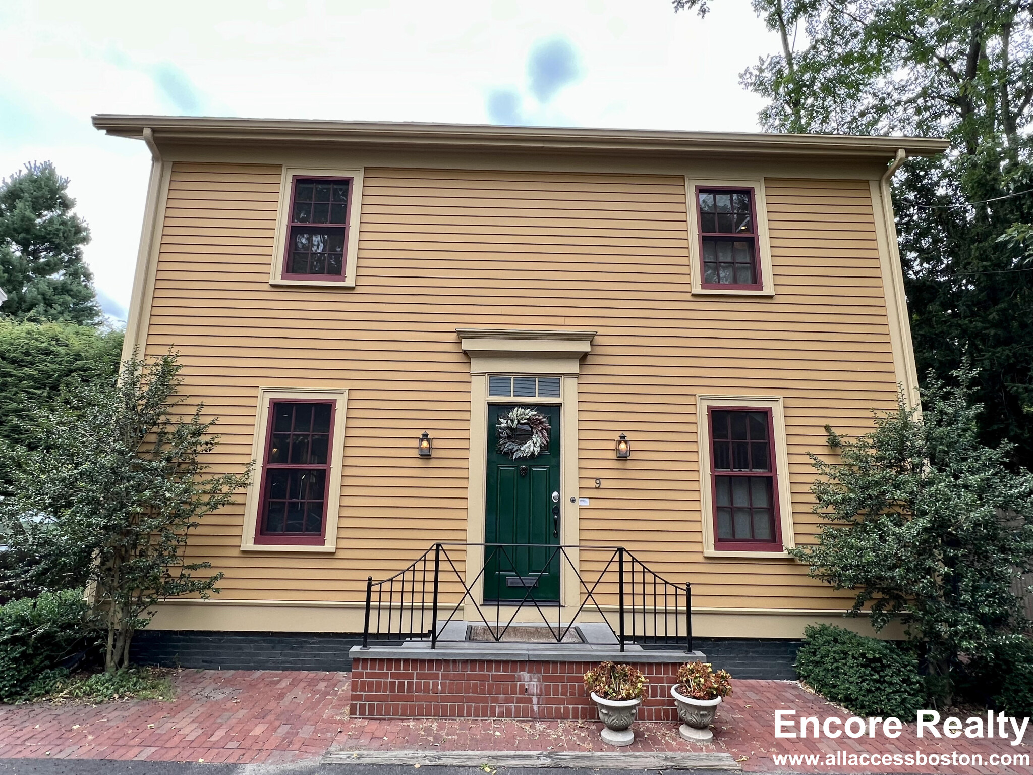 9 Foster Pl, West Cambridge