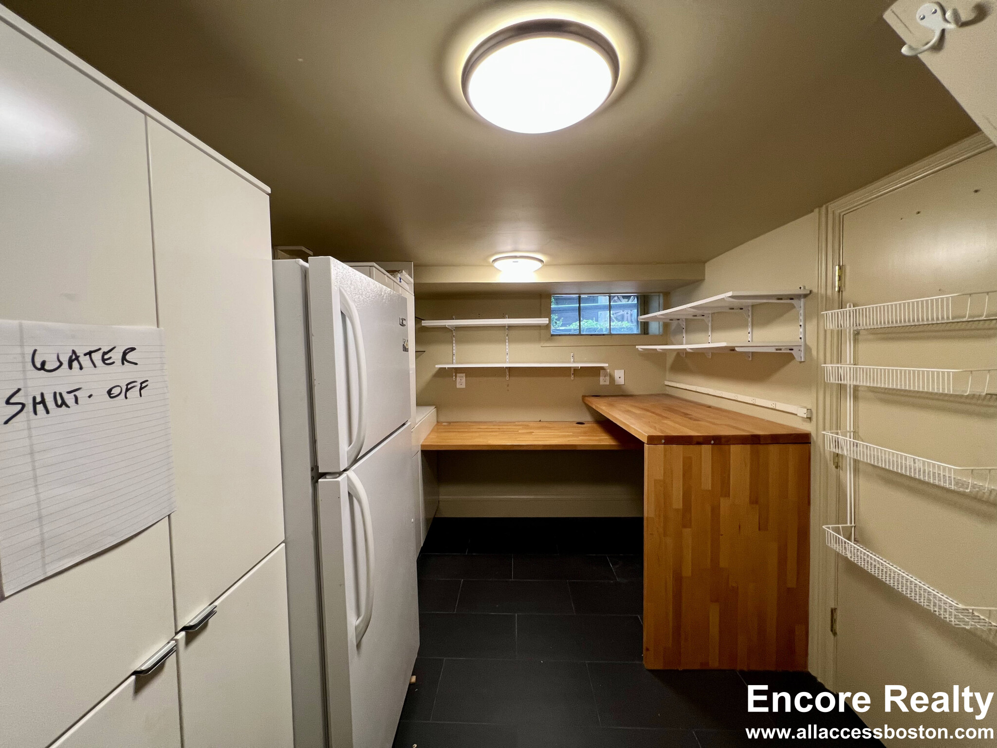 9 Foster Pl, West Cambridge