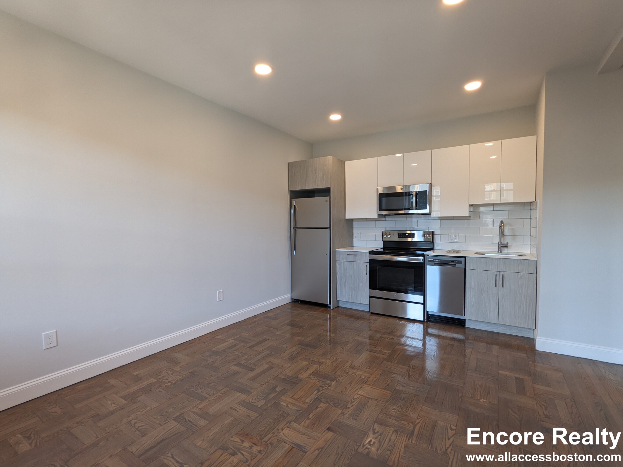 32 Queensberry St, Fenway