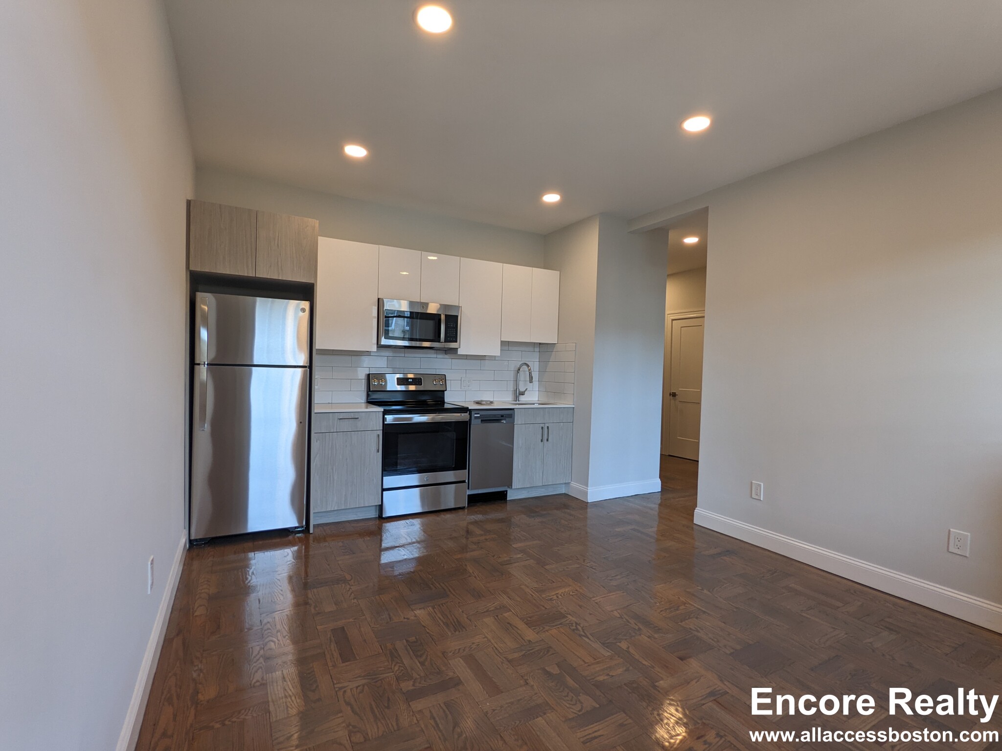 32 Queensberry St, Fenway