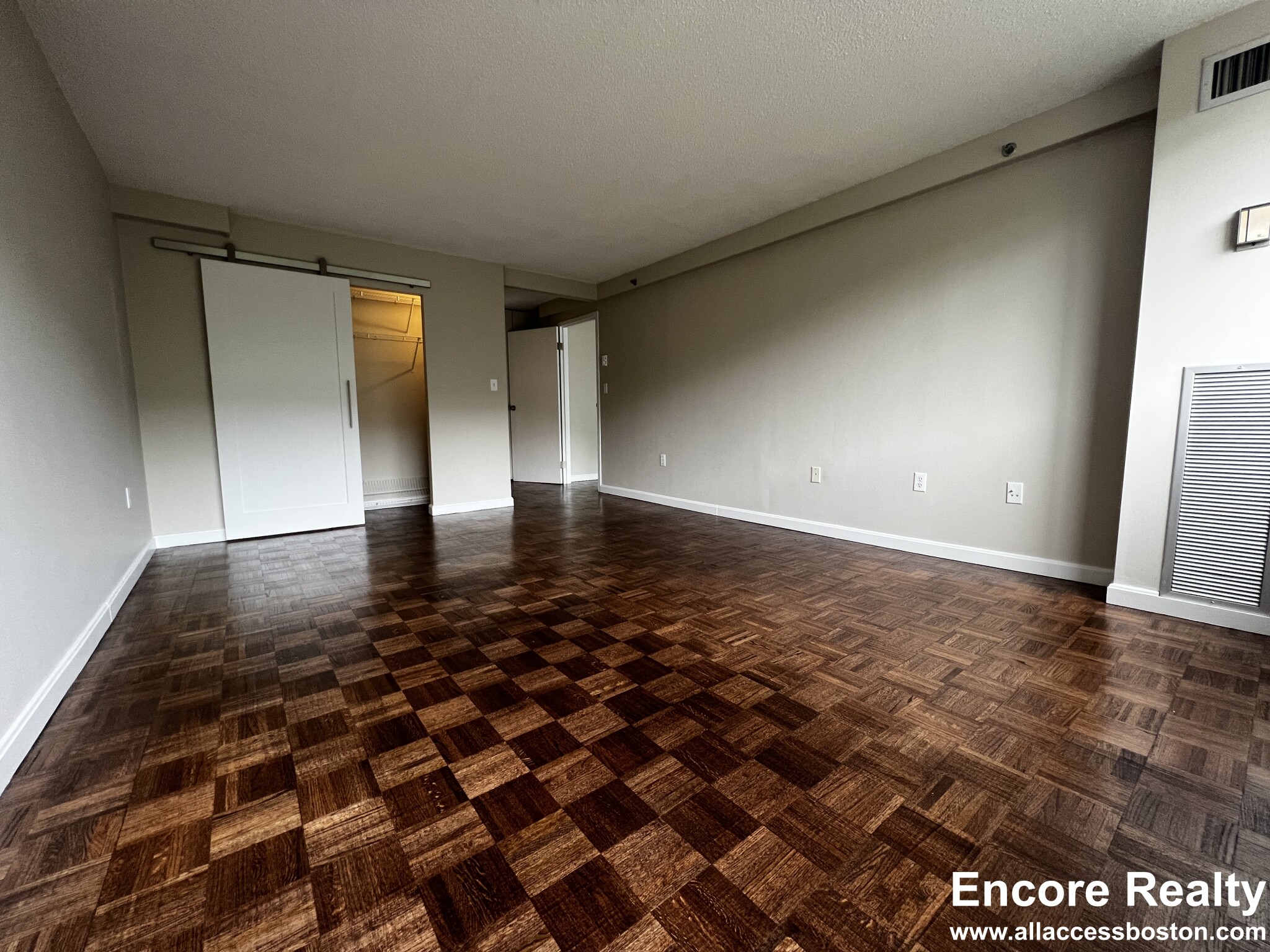 1501 Beacon St, Coolidge Corner