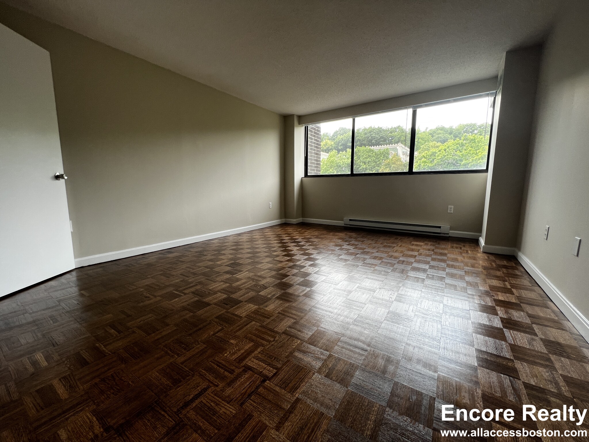 1501 Beacon St, Coolidge Corner