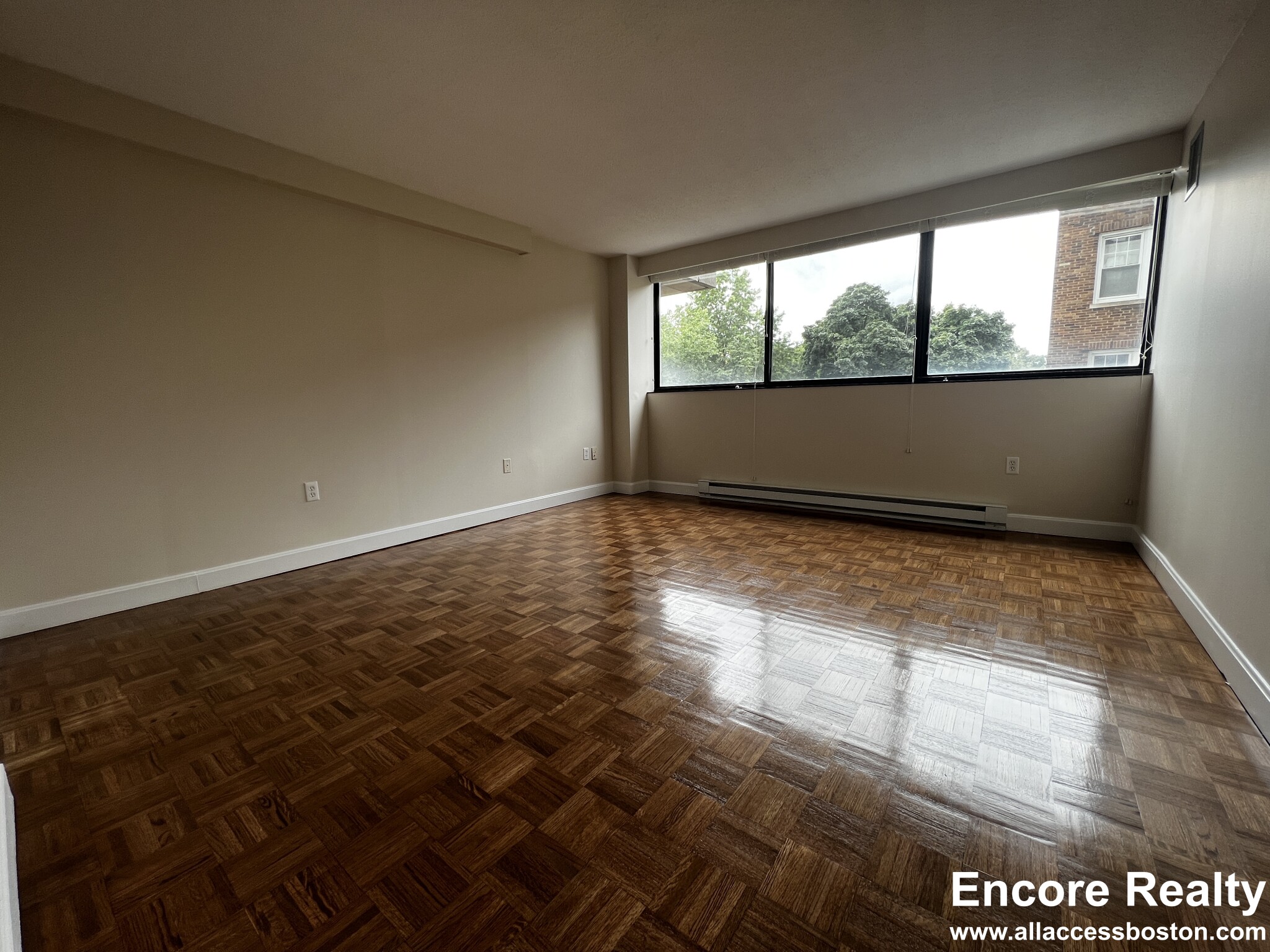 1511 Beacon St, Coolidge Corner