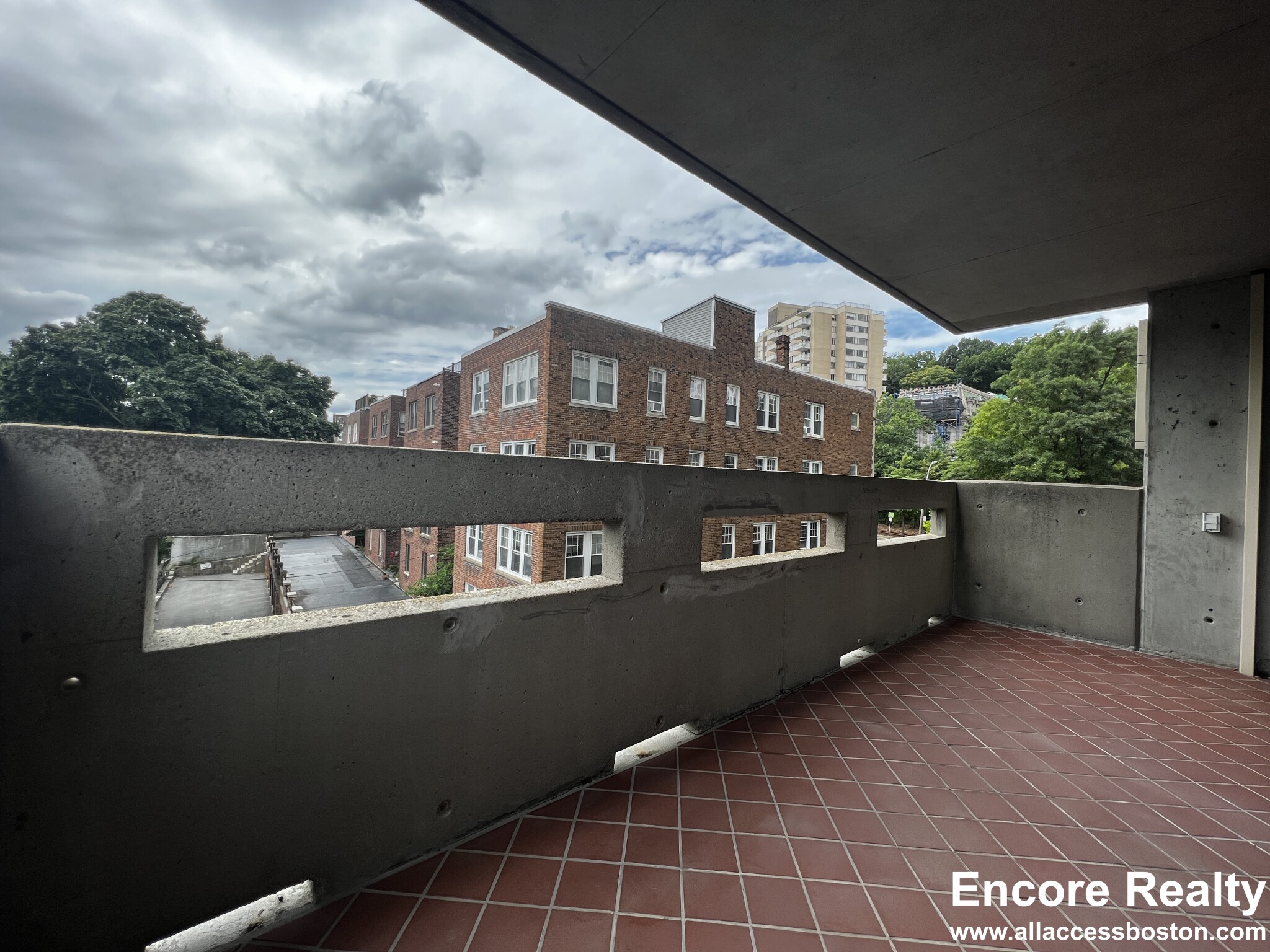 1511 Beacon St, Coolidge Corner