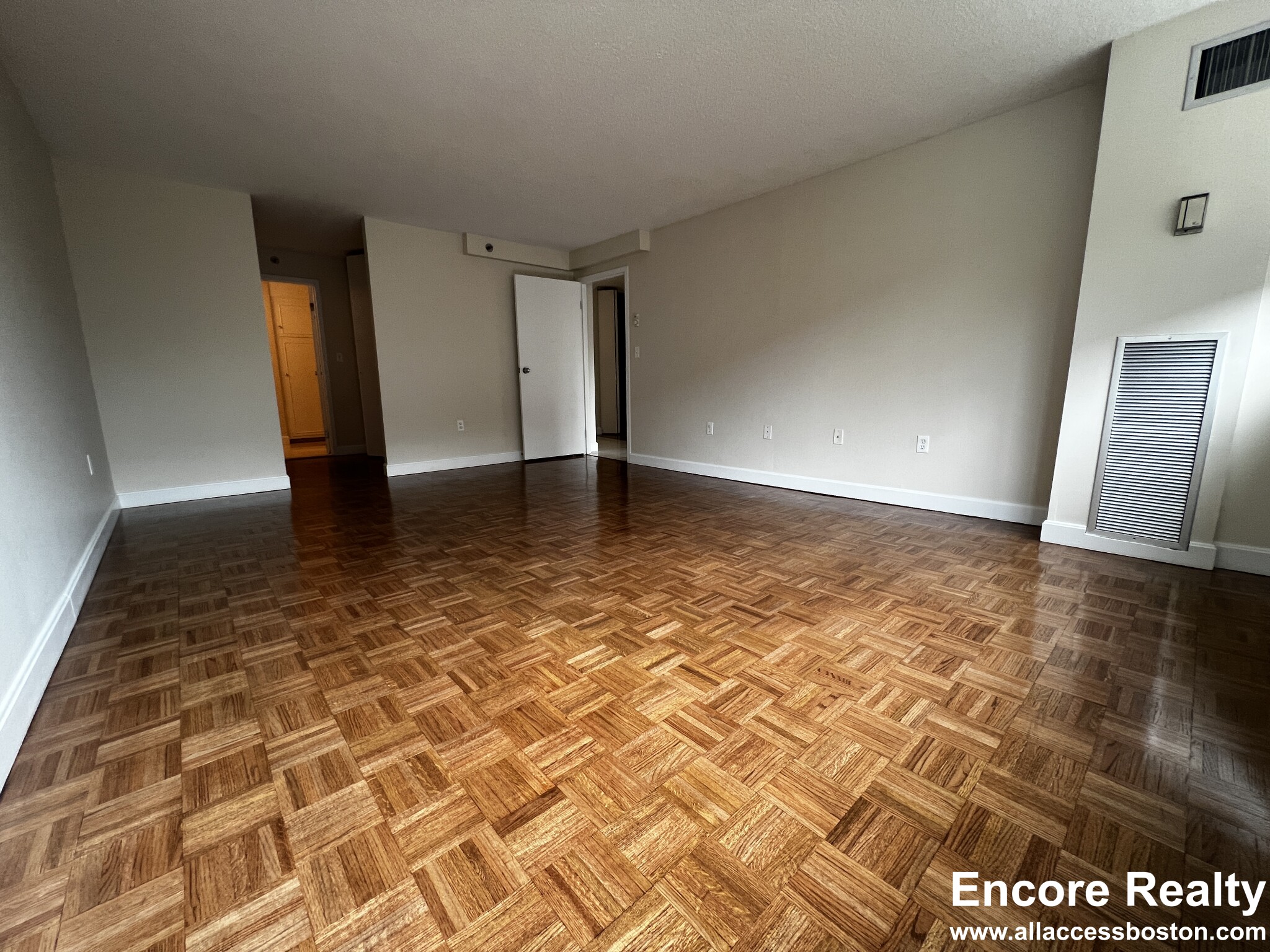 1511 Beacon St, Coolidge Corner