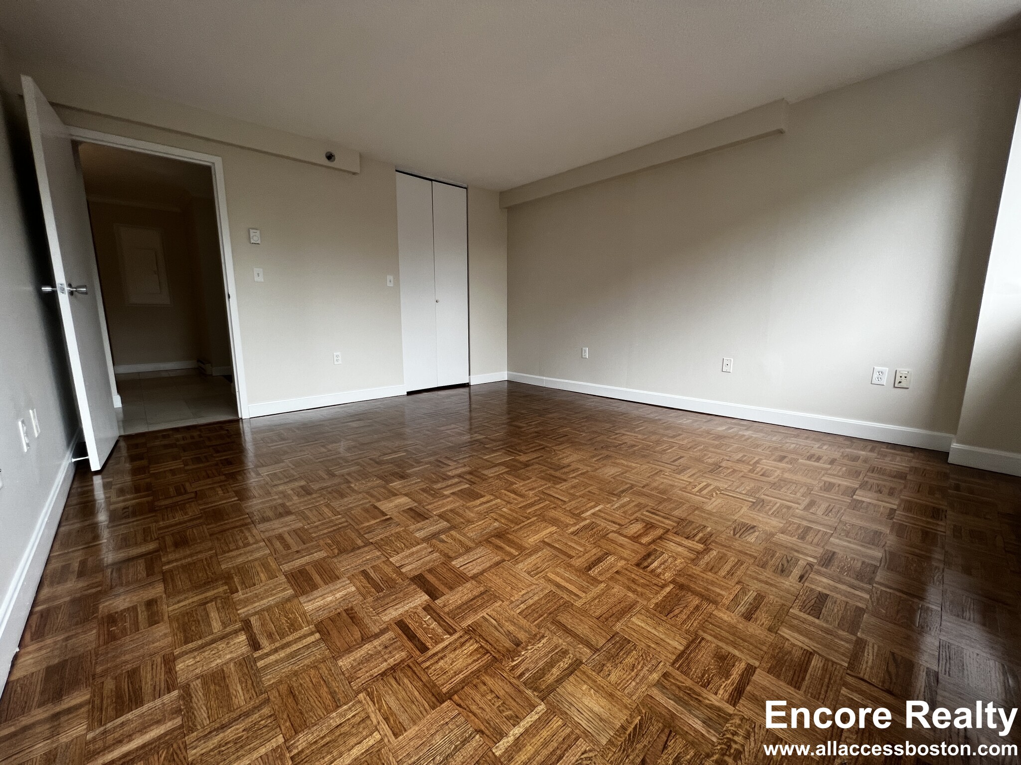 1511 Beacon St, Coolidge Corner