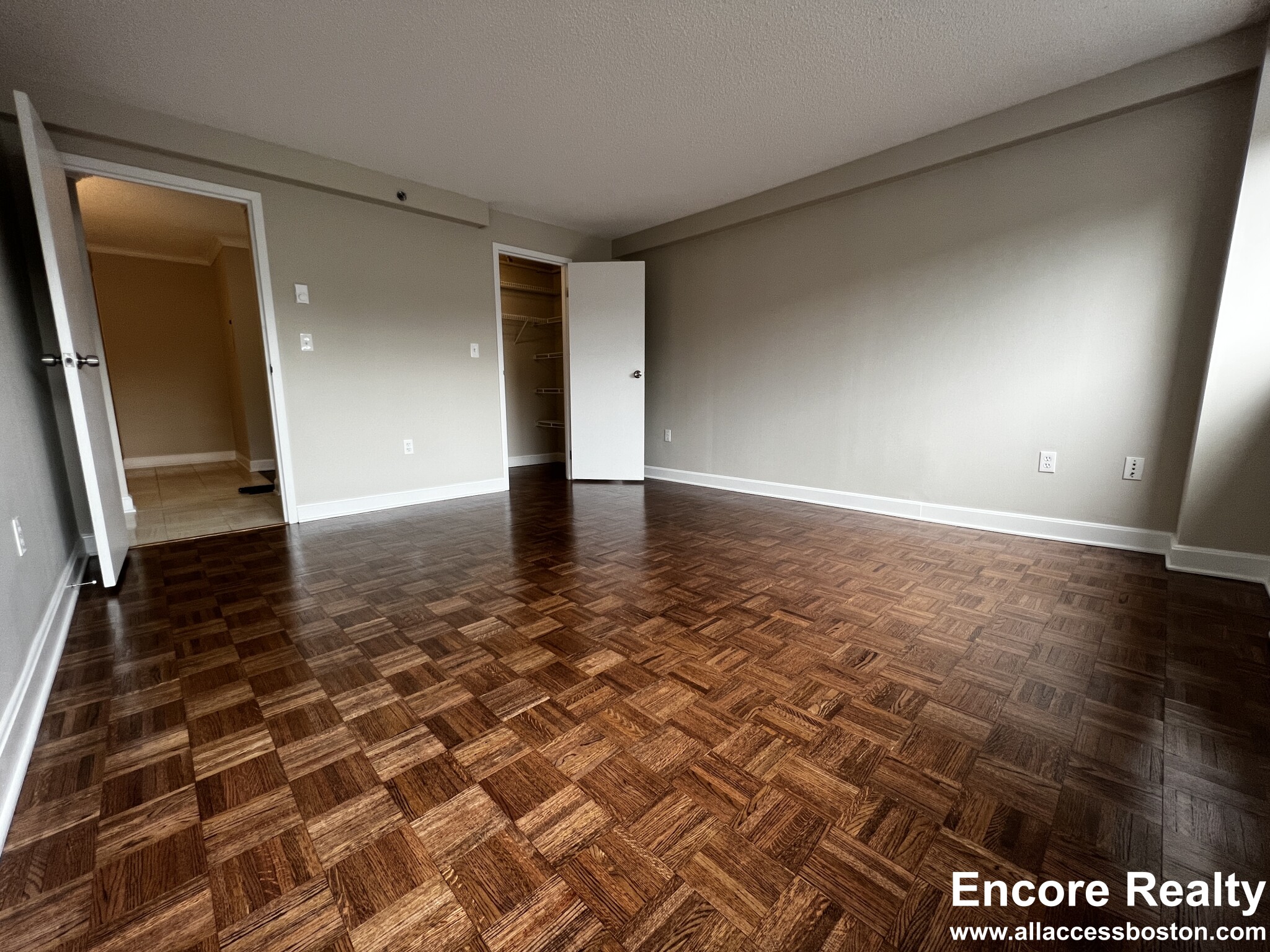 1501 Beacon St, Coolidge Corner