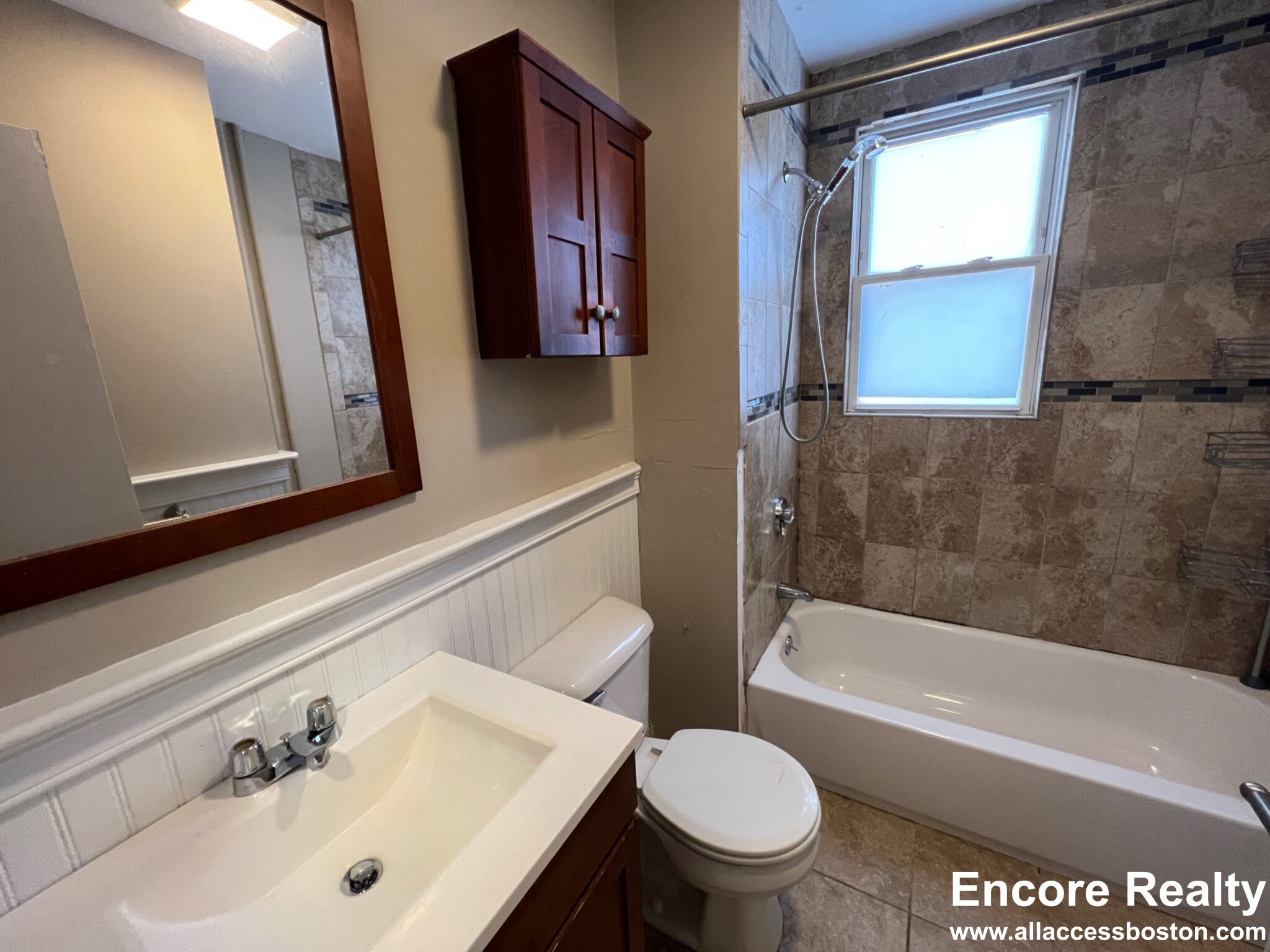 6 8 Sunset St, Mission Hill