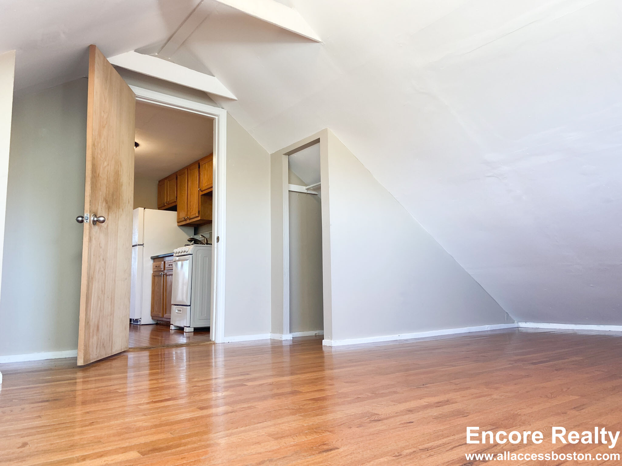 6  8 Sunset St, Mission Hill